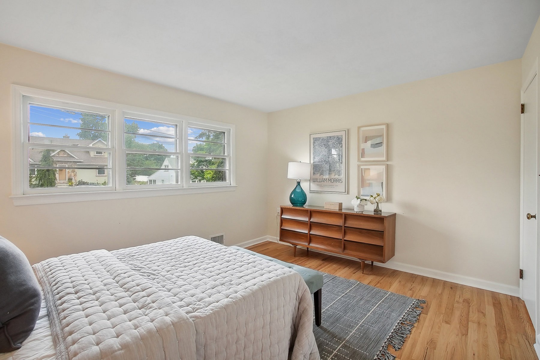 25 Mayfair Pl 