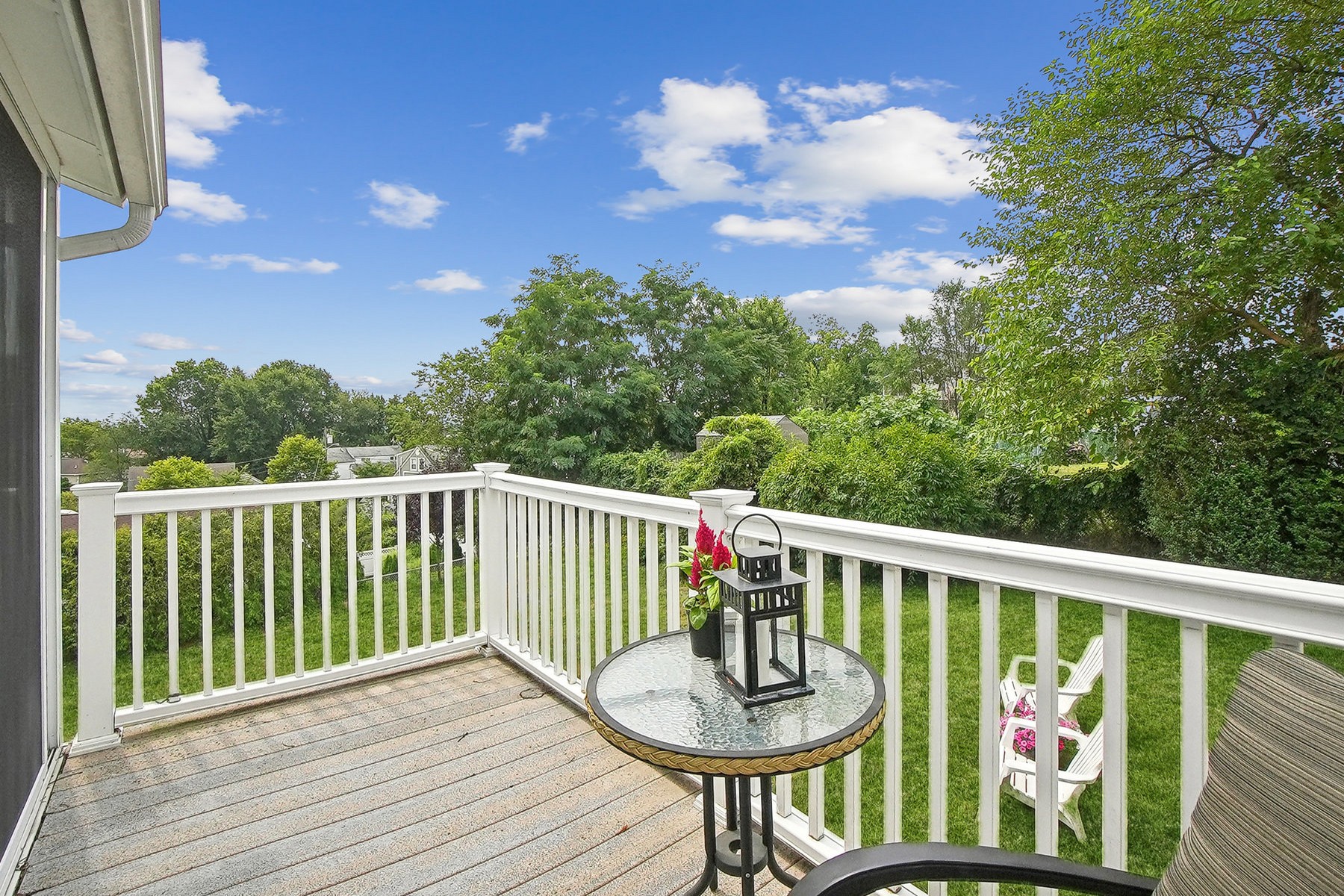 25 Mayfair Pl 