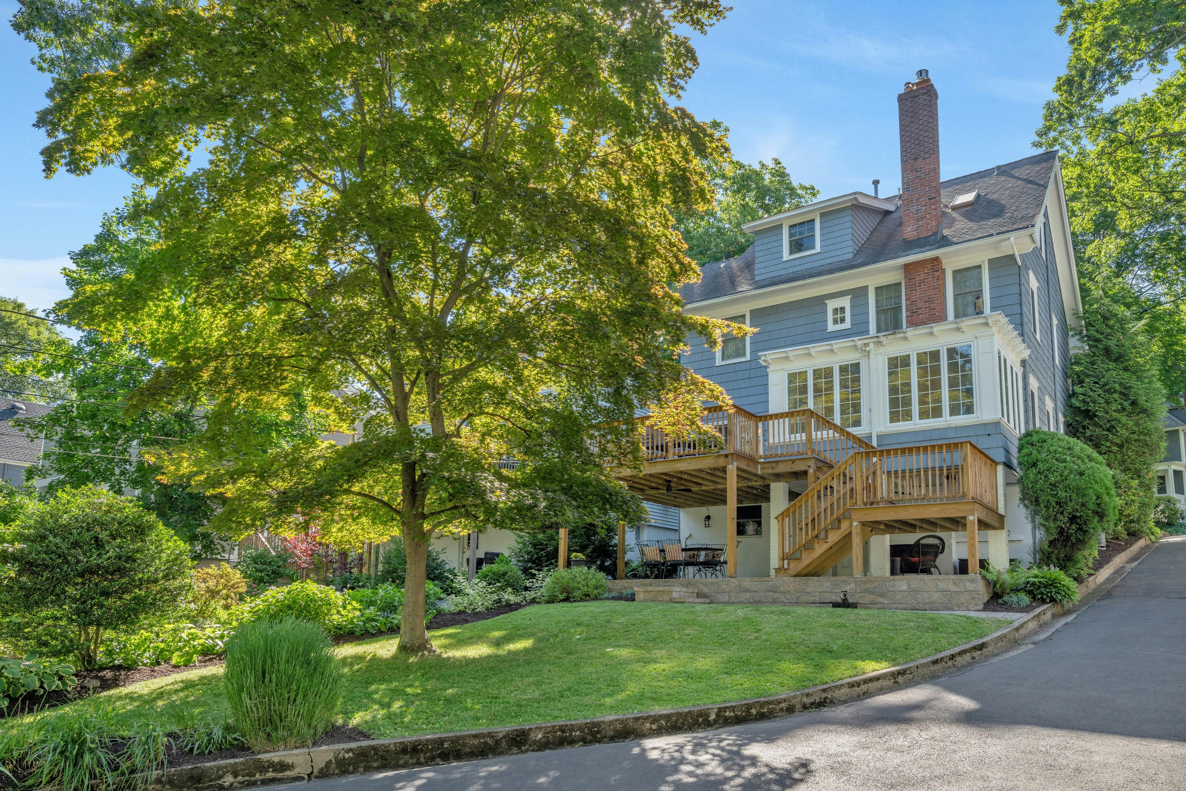 81 Mountain Avenue 