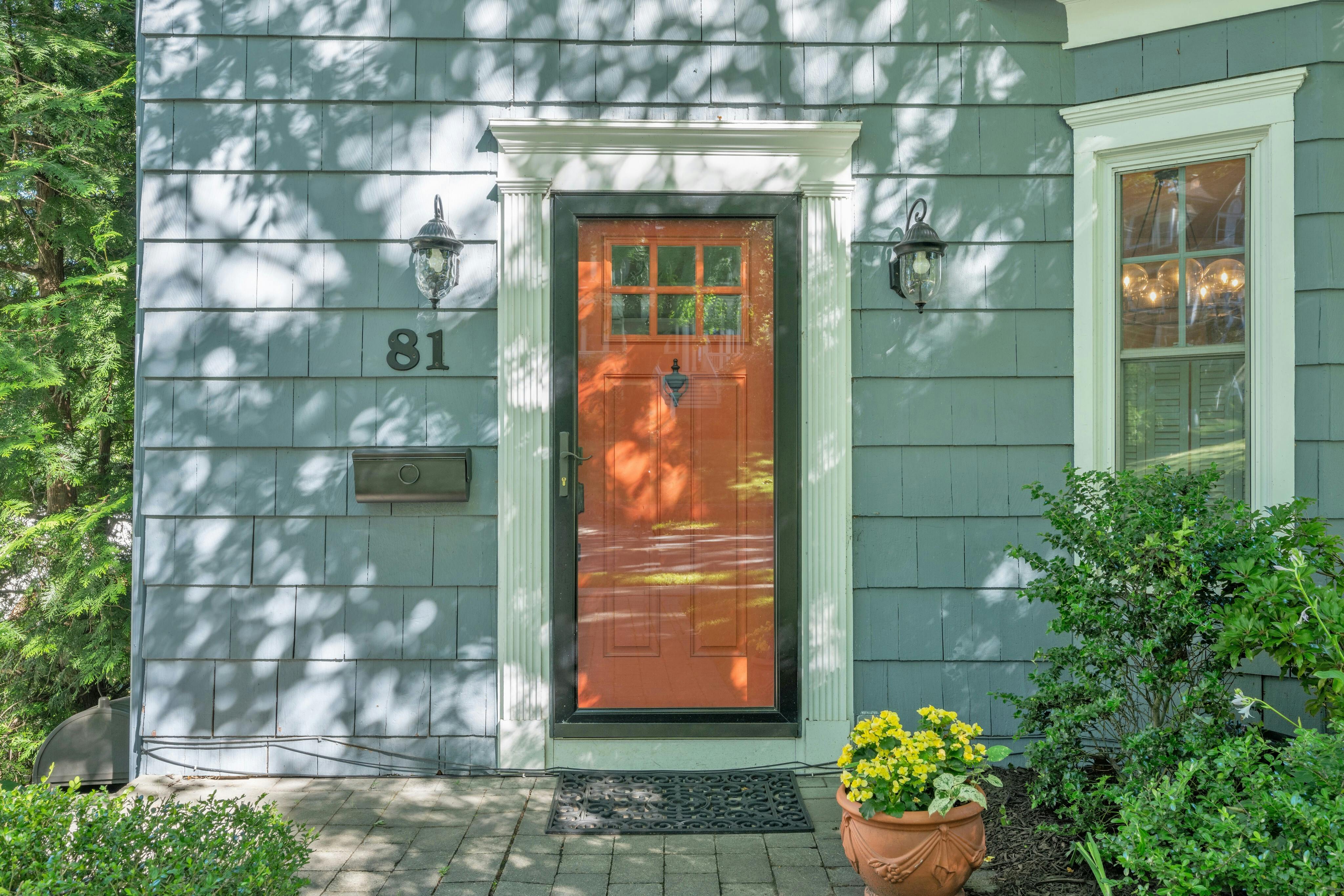 81 Mountain Avenue 