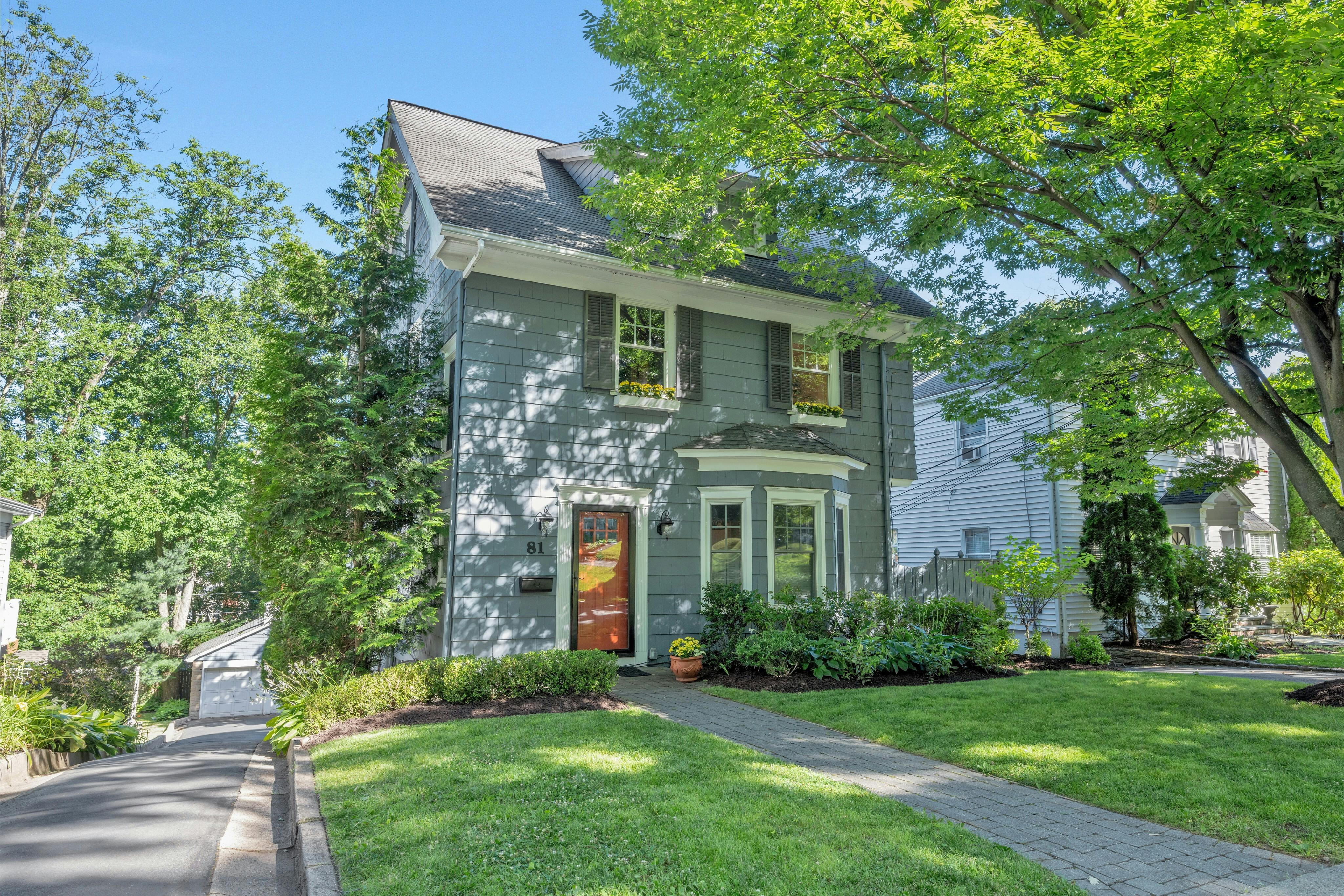 81 Mountain Avenue 
