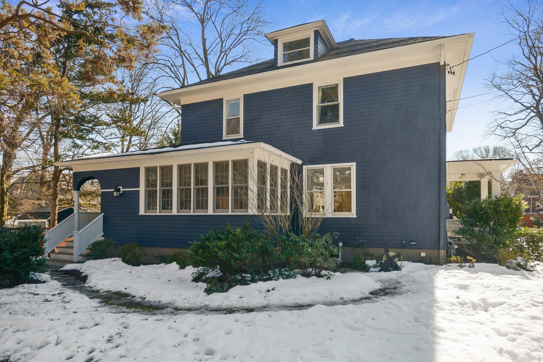 182 Alexander Avenue 