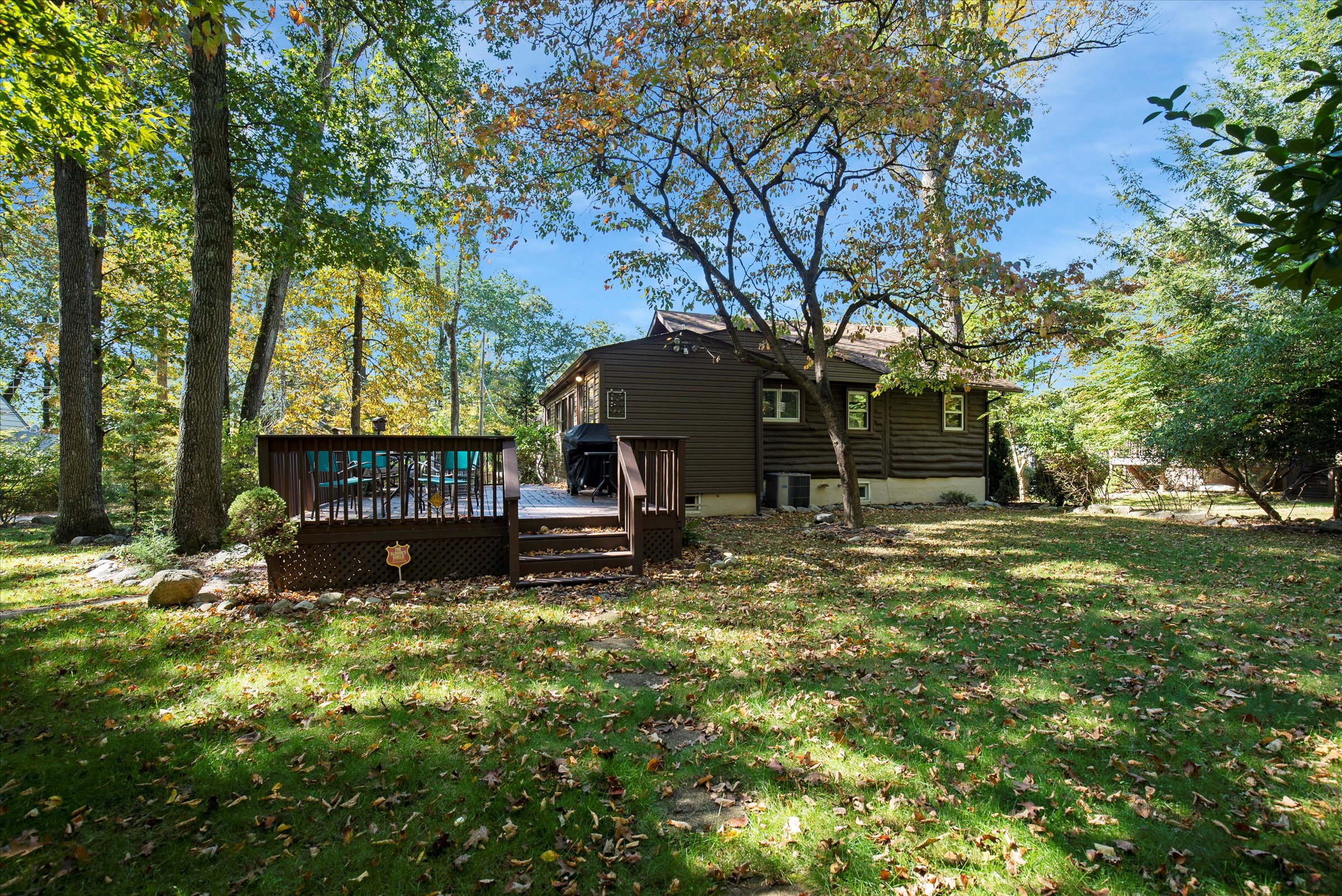 63 Iroquois Trl 