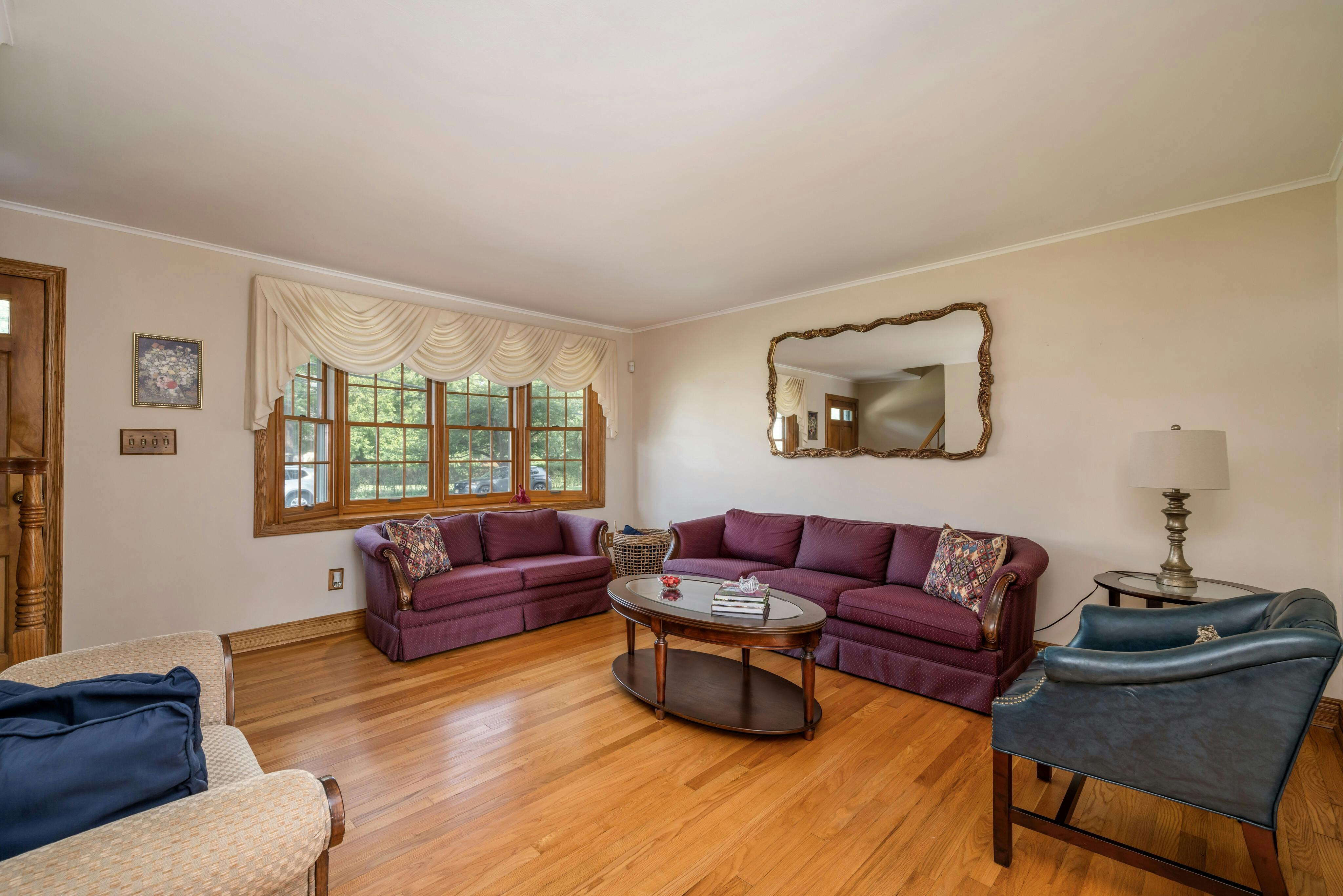 19 Middle Avenue 