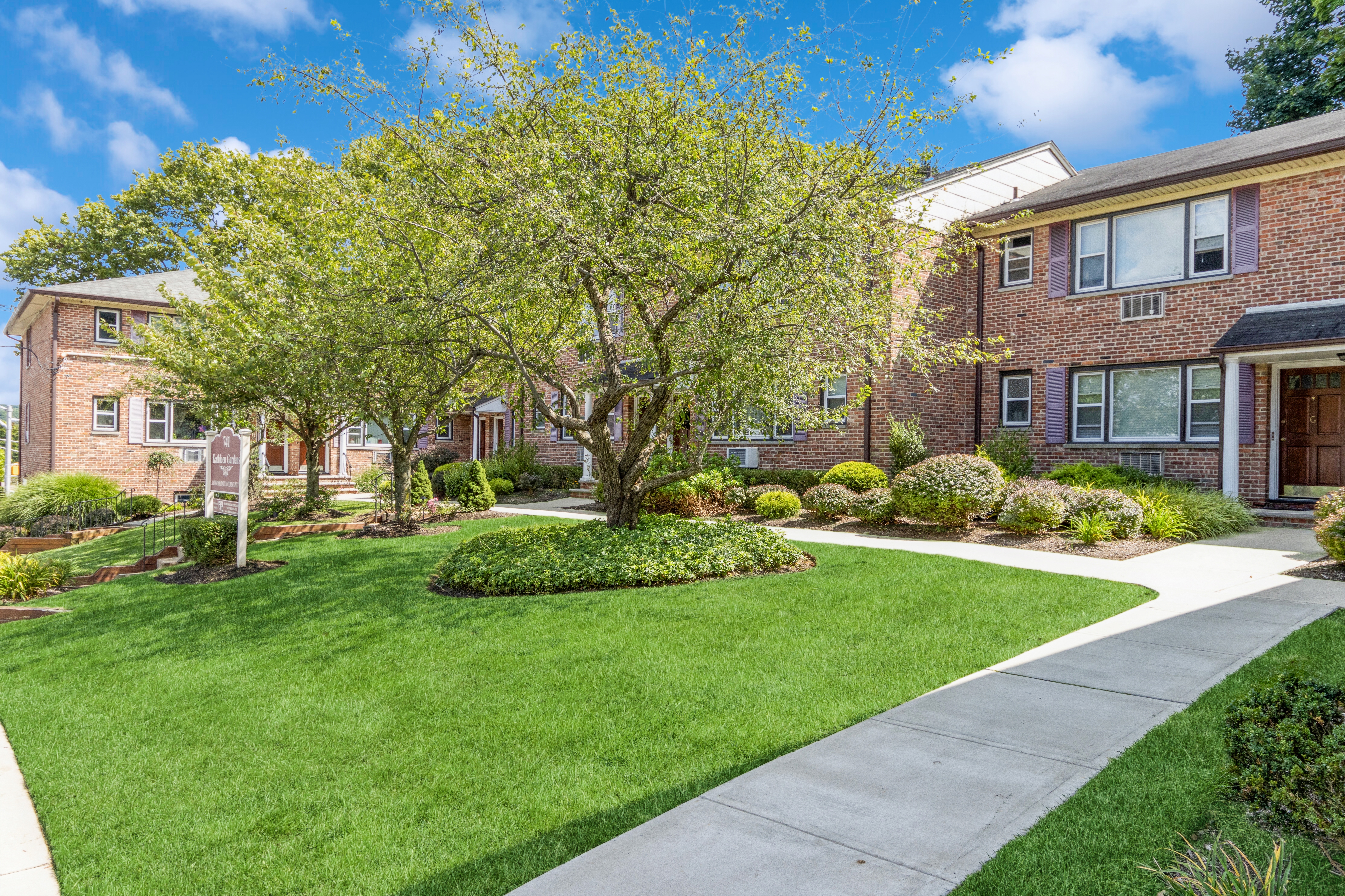 741 Bloomfield Avenue Unit C1