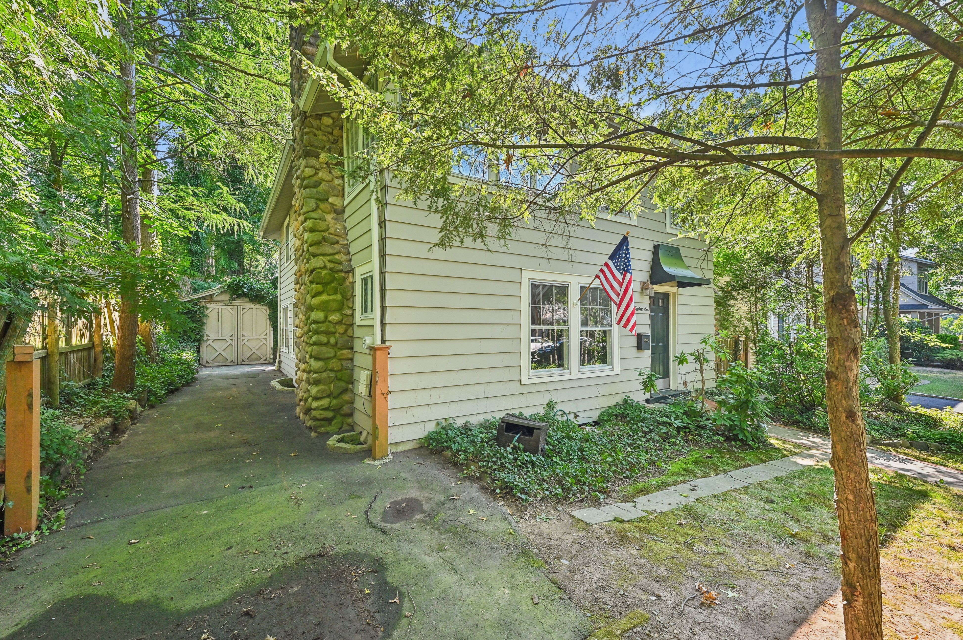86 Westville Avenue 