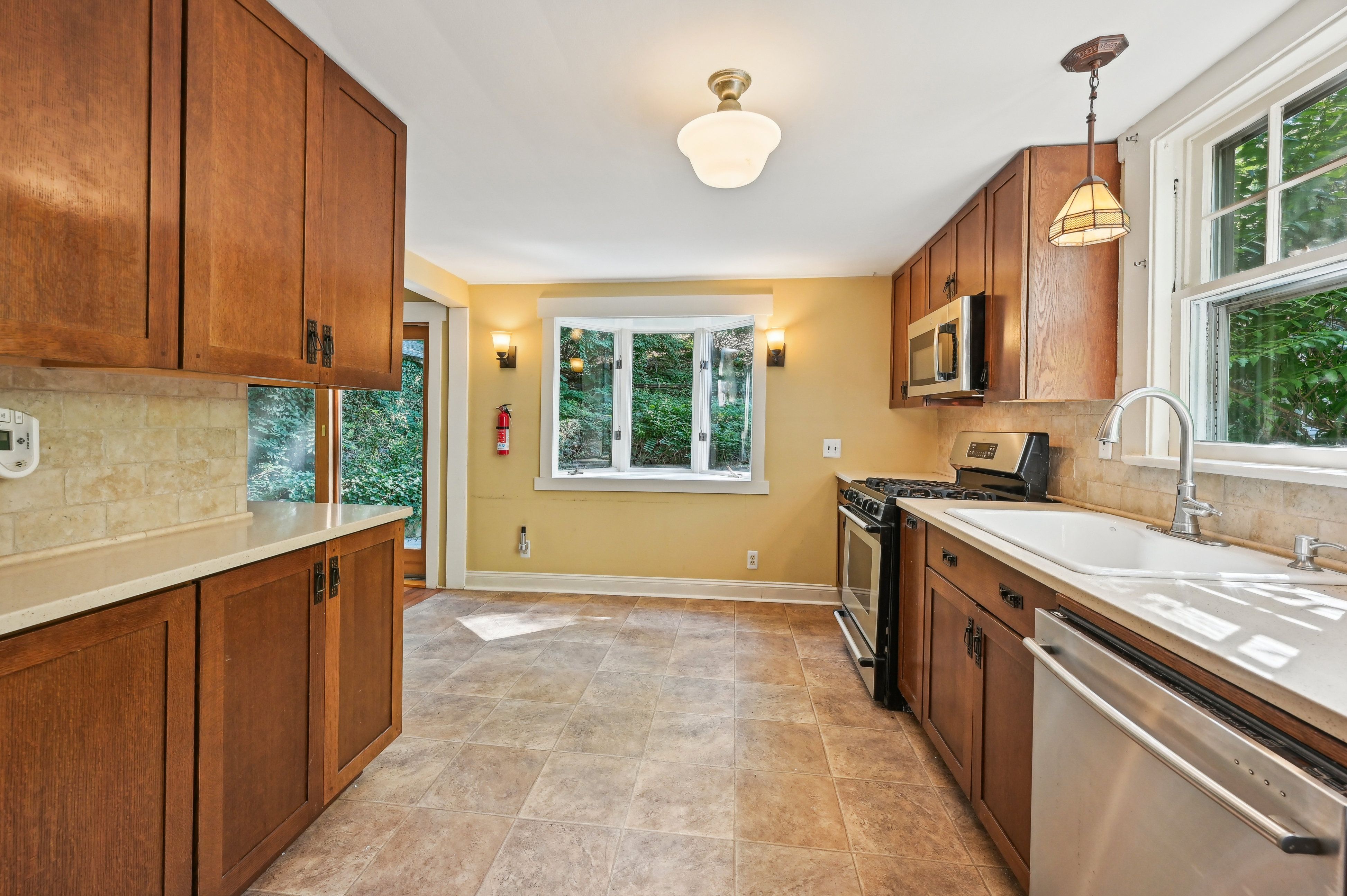 86 Westville Avenue 
