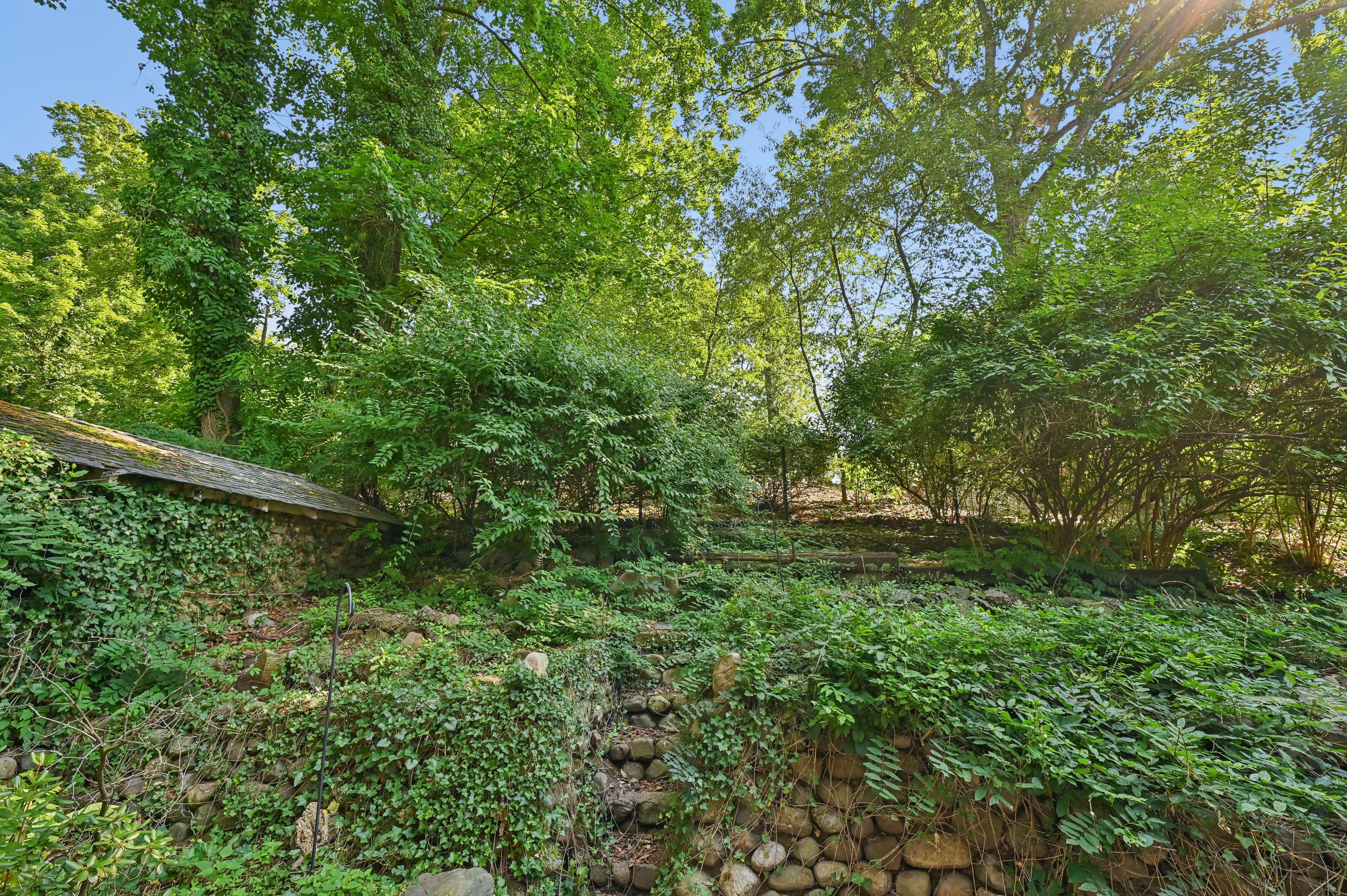 86 Westville Avenue 