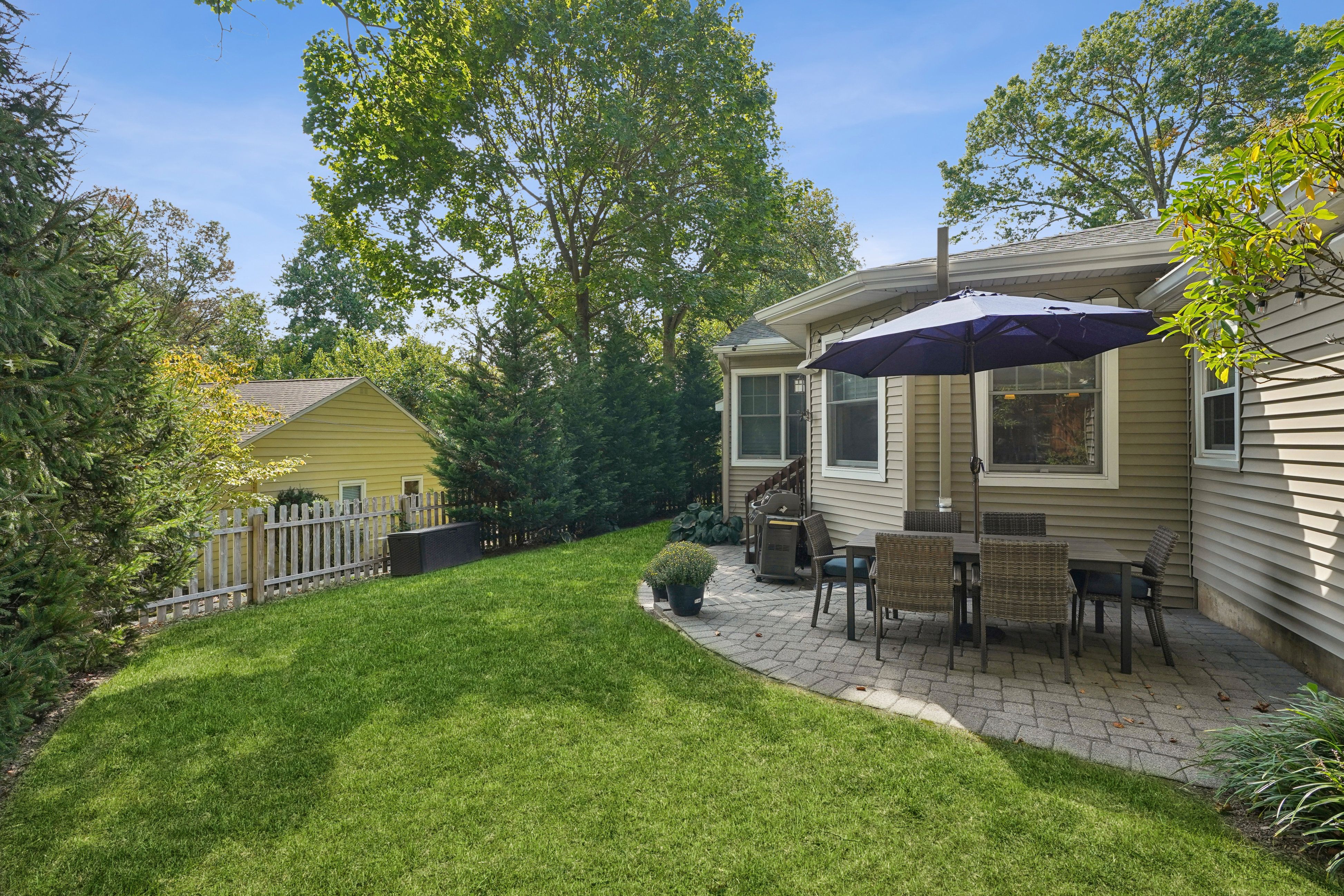 8 Spier Drive 
