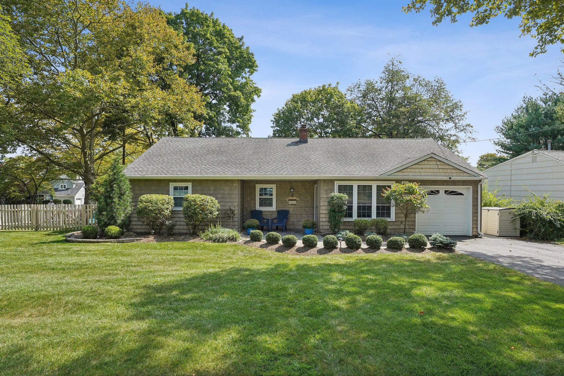 8 Spier Drive 