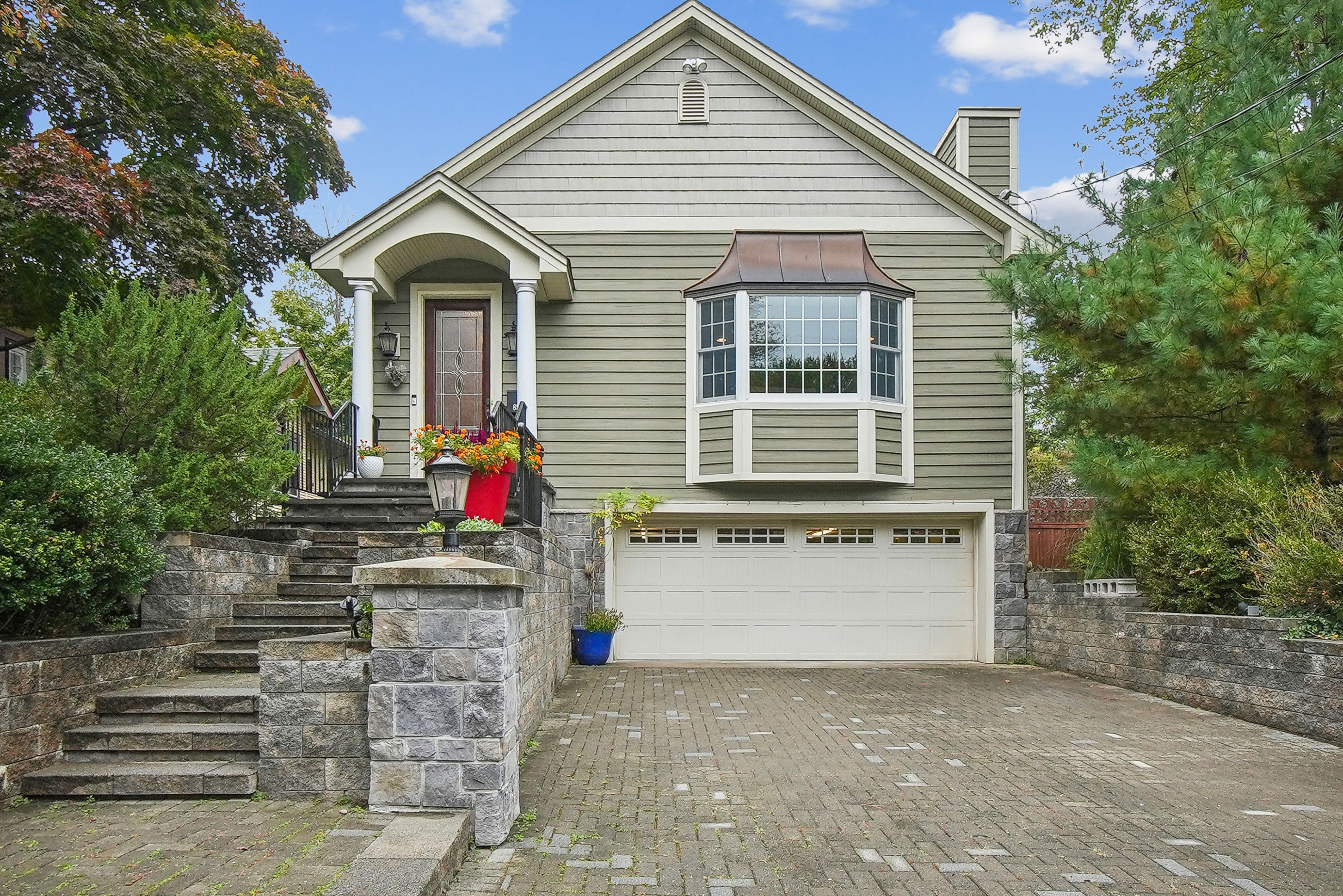 85 Lincoln Avenue 
