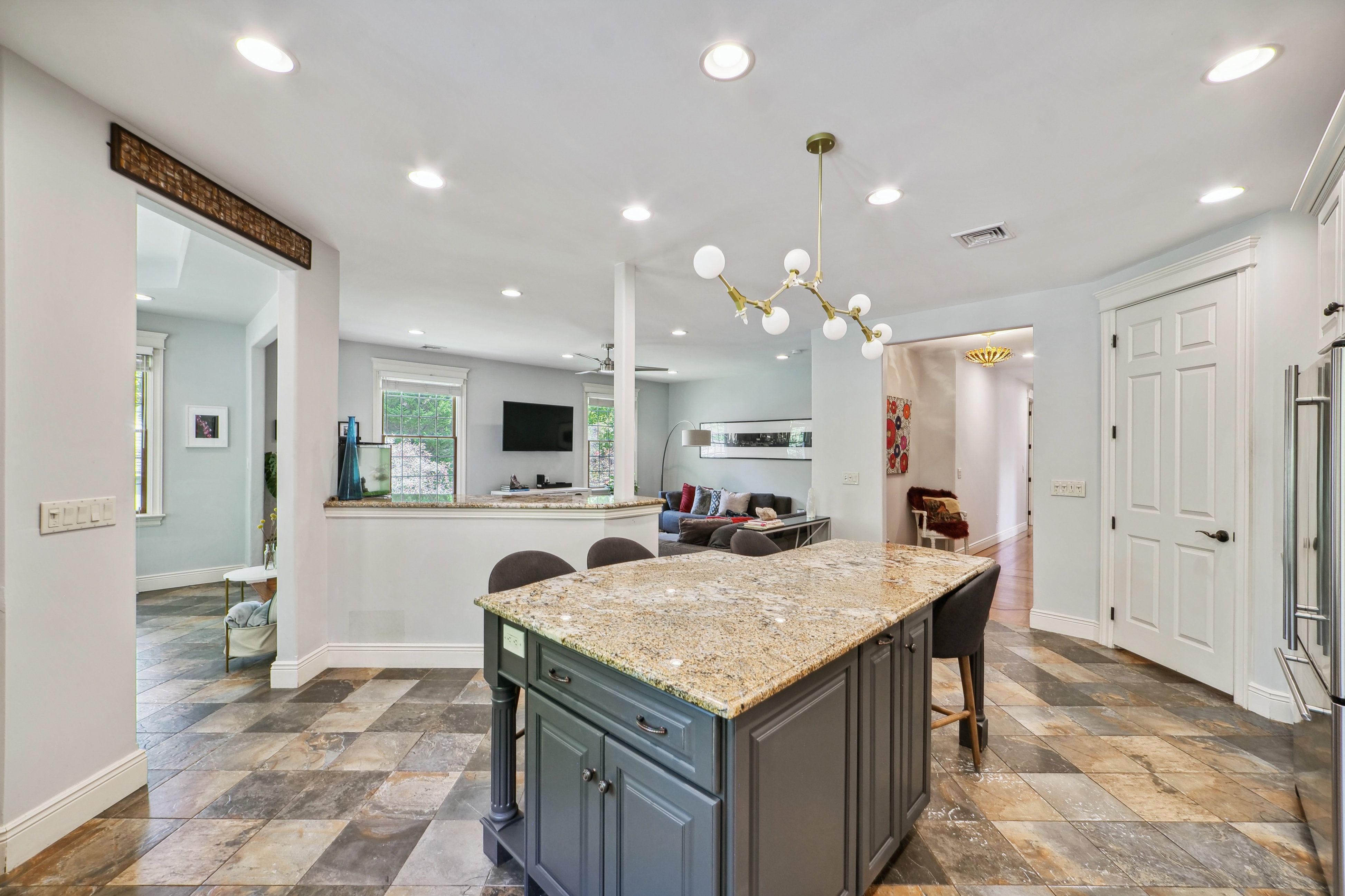 85 Lincoln Avenue 