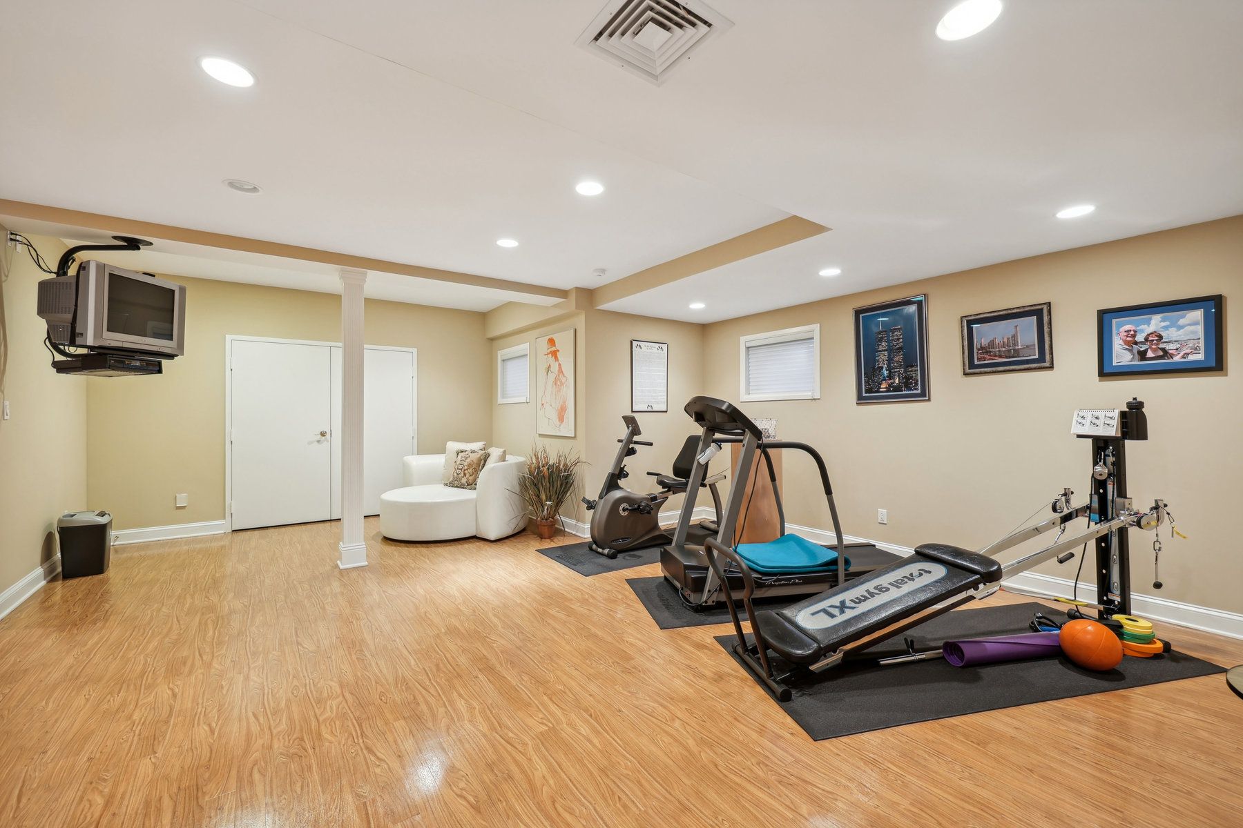 5 Timber Rock Ct 