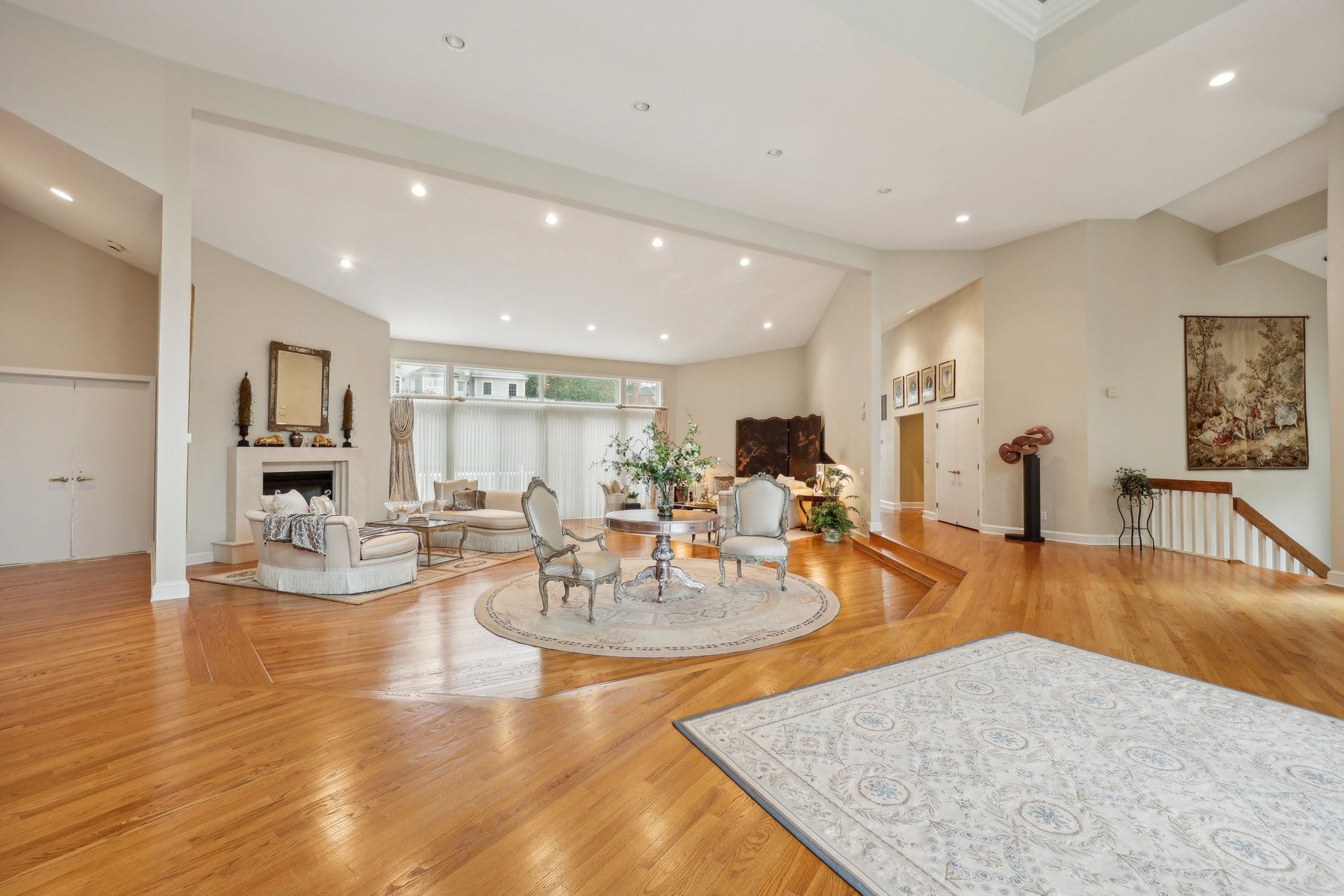 5 Timber Rock Ct 