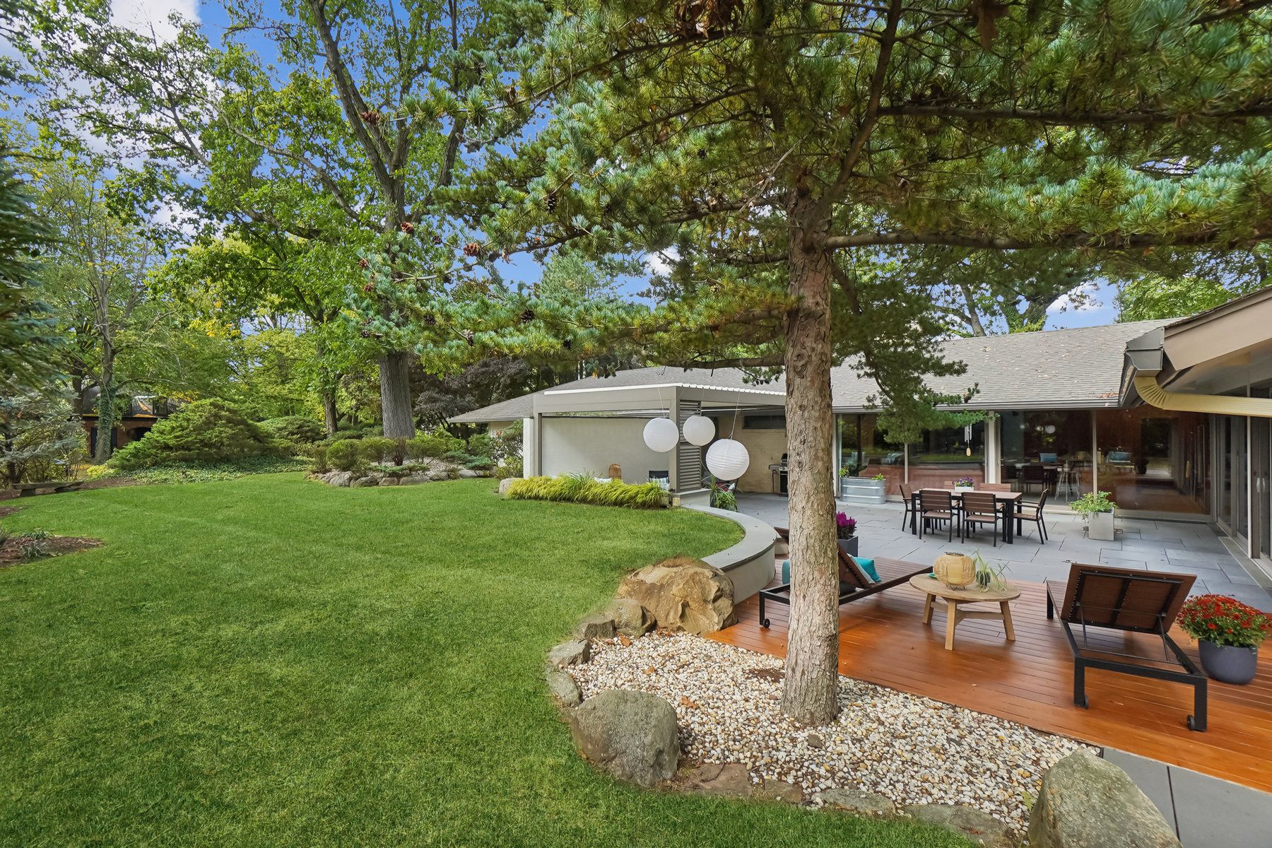 131 Heller Way 