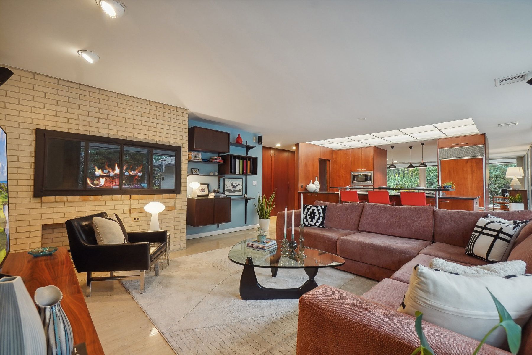 131 Heller Way 
