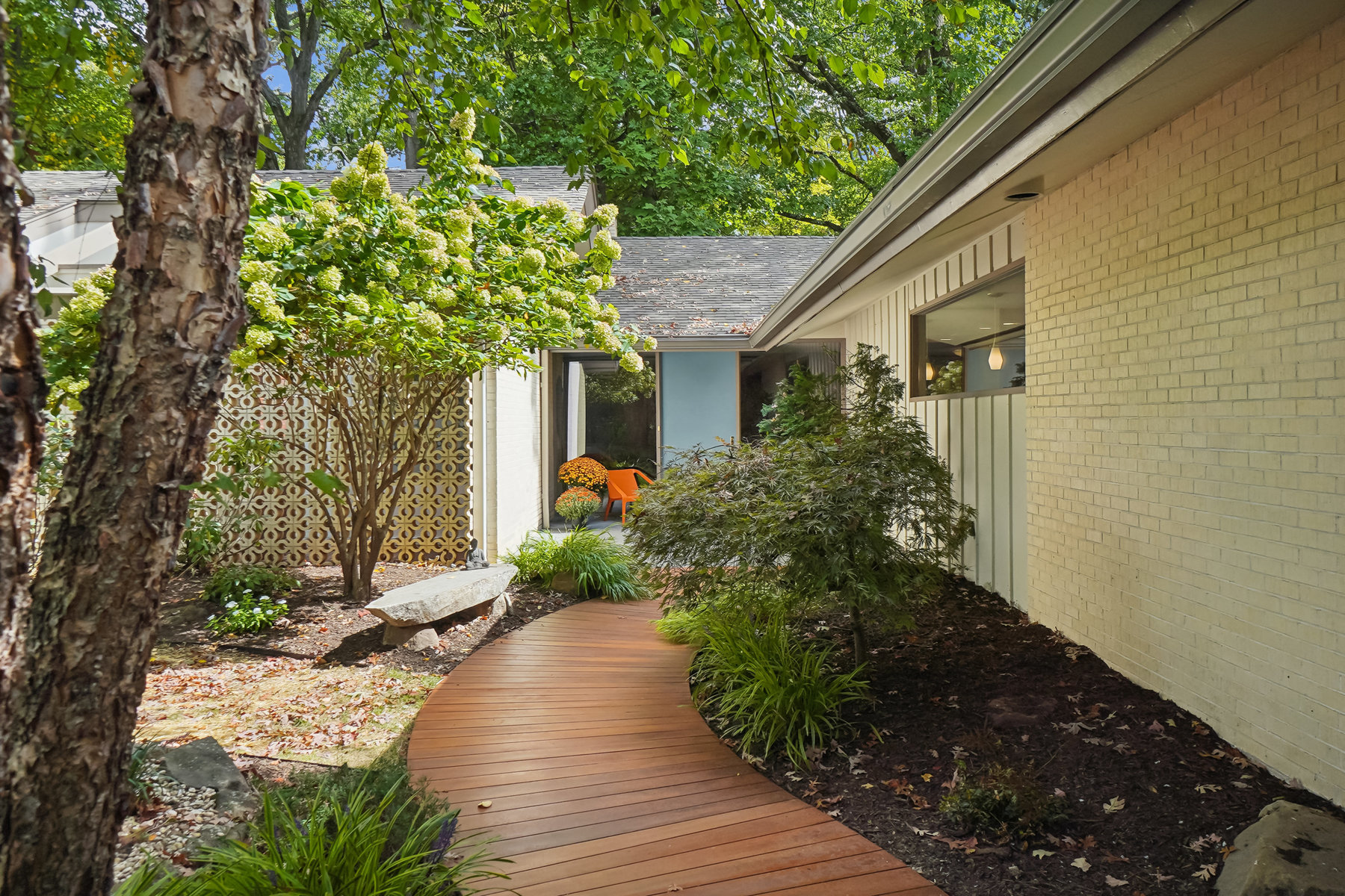 131 Heller Way 