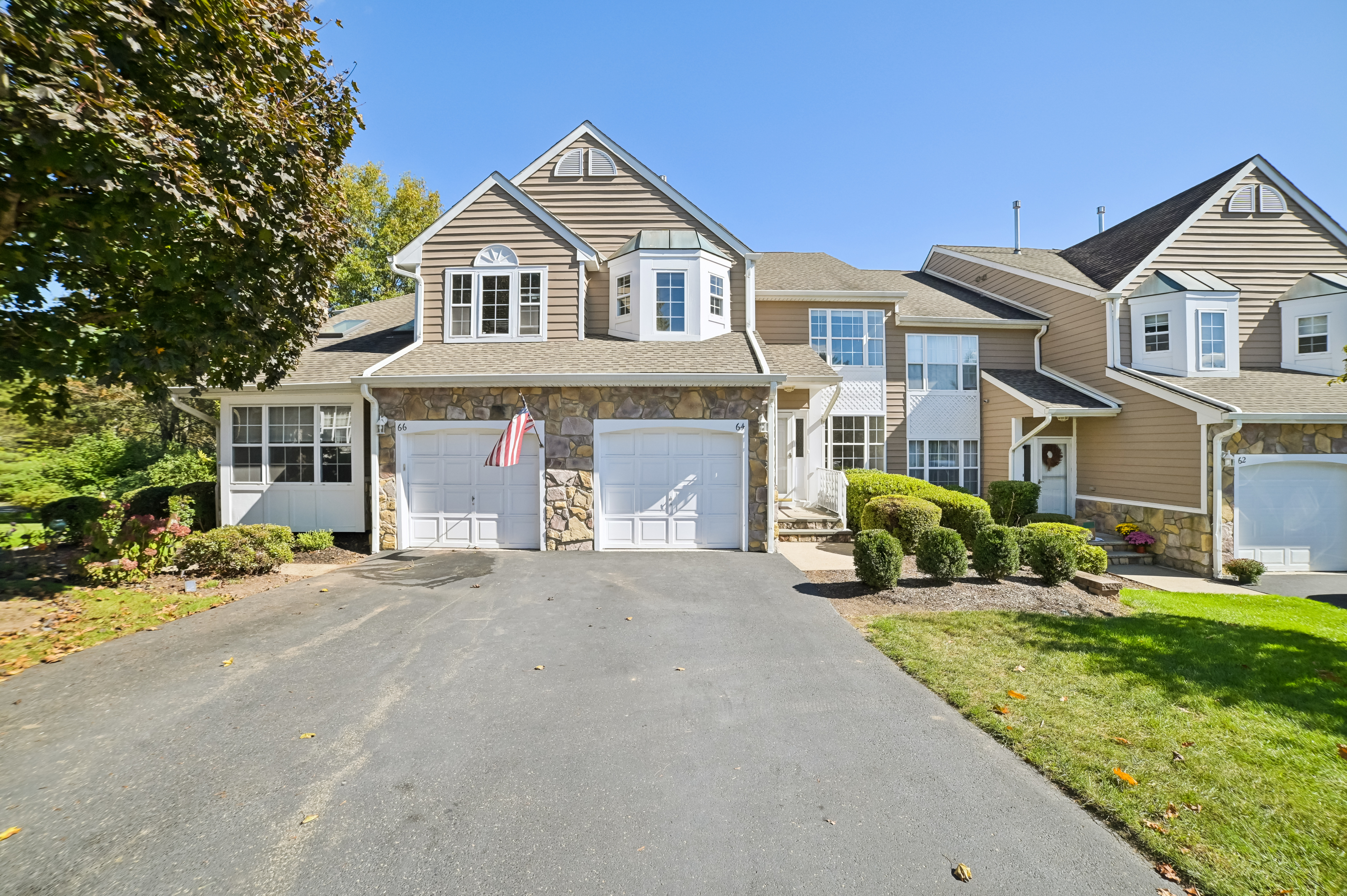 64 Knoll Court 