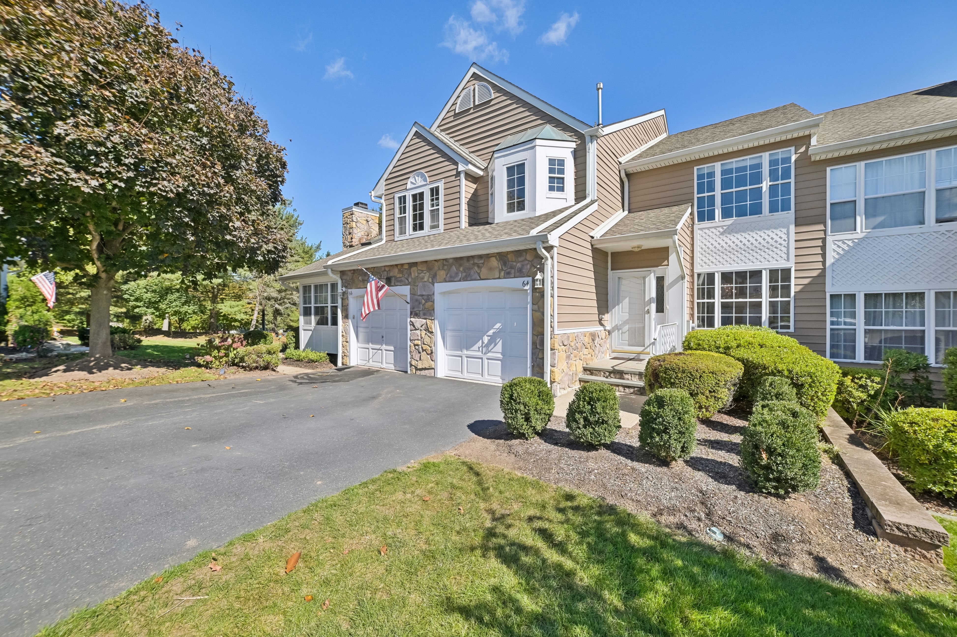 64 Knoll Court 
