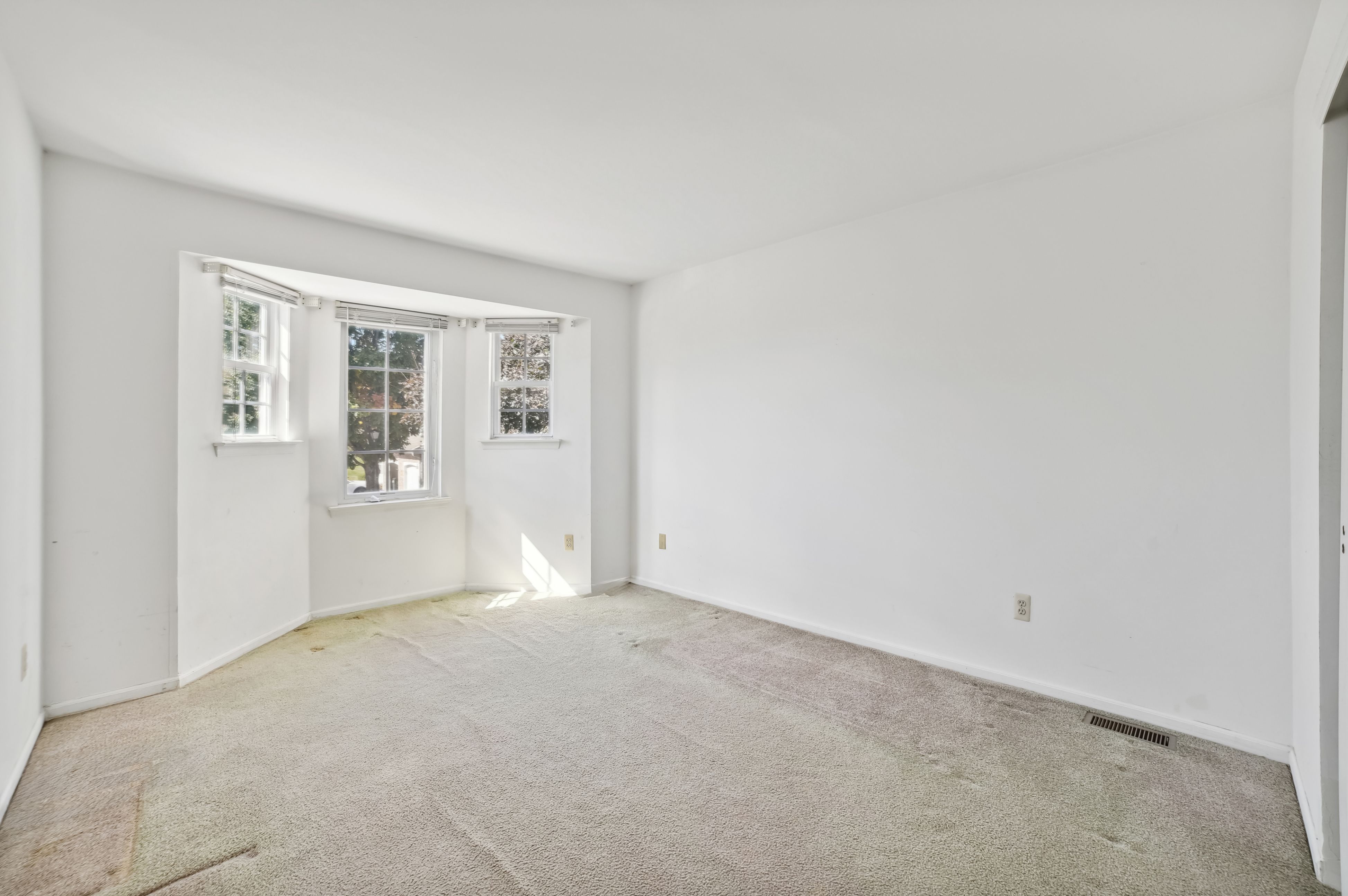 64 Knoll Court 