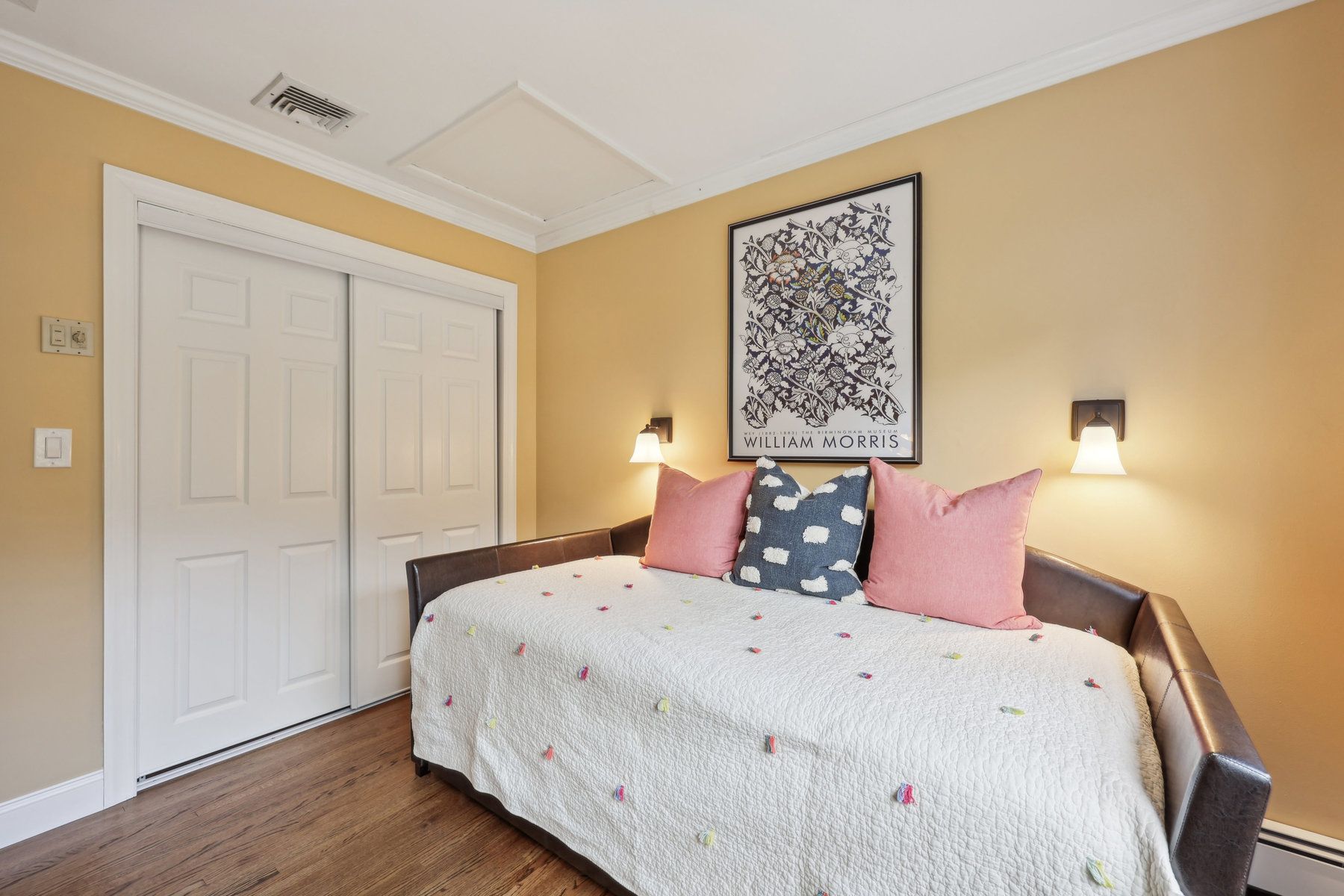 15 Woodside Ave 