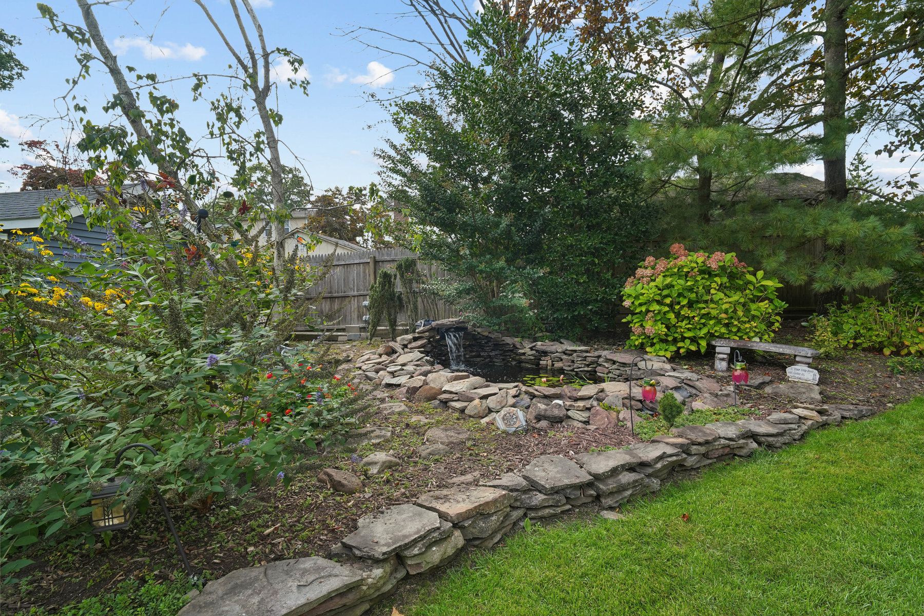 15 Woodside Ave 