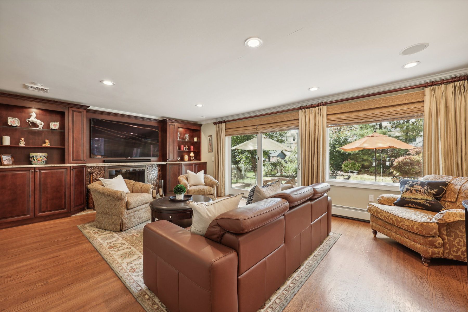 15 Woodside Ave 
