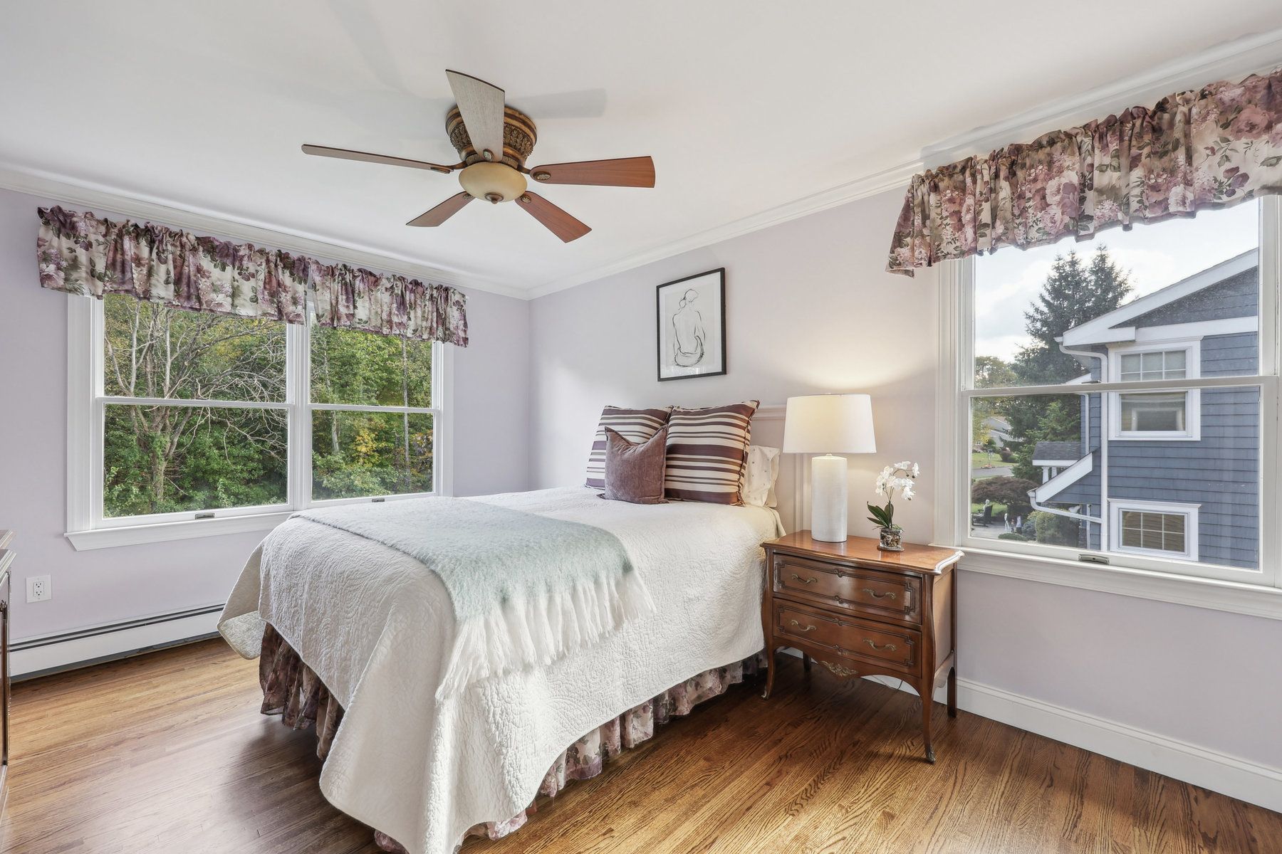 15 Woodside Ave 