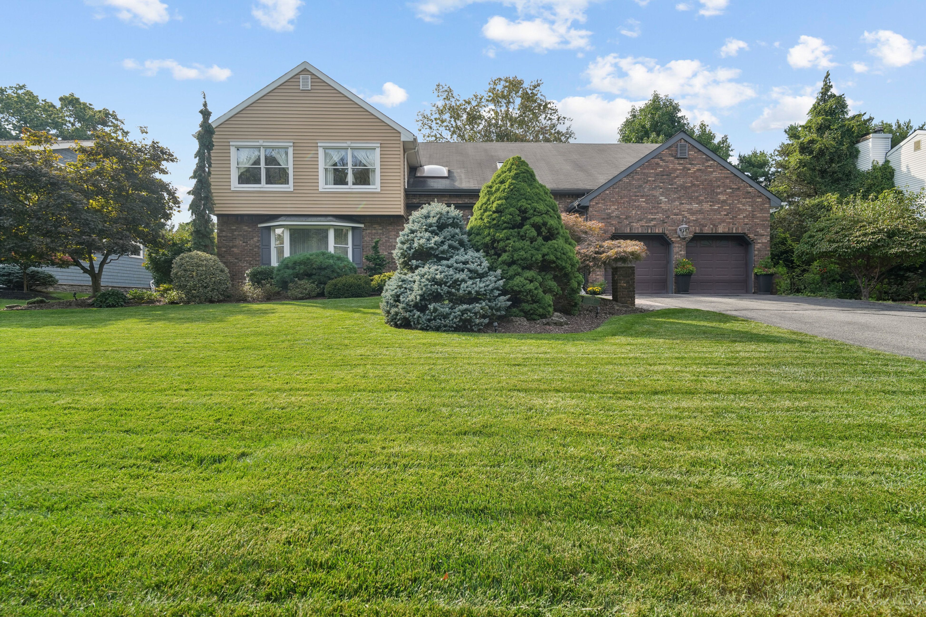 15 Woodside Ave 