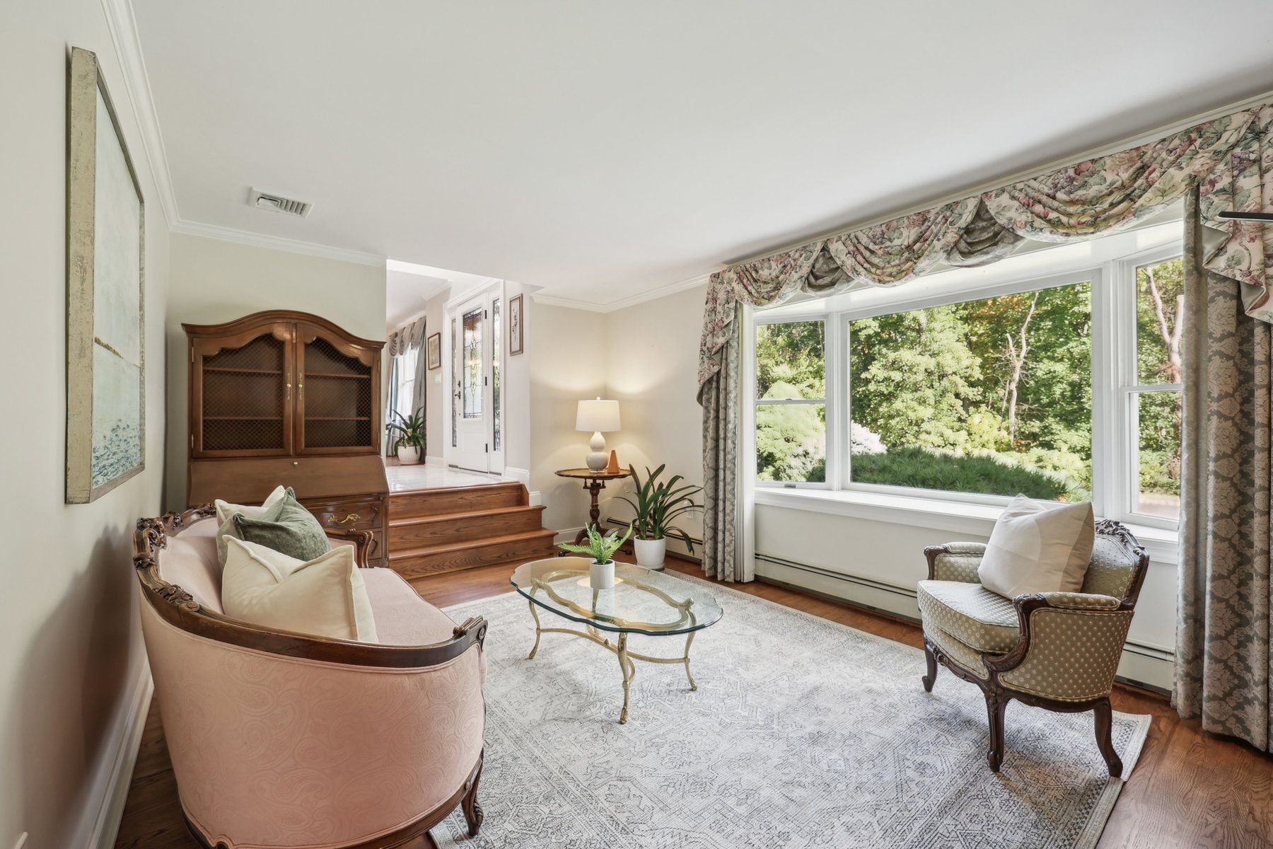 15 Woodside Ave 