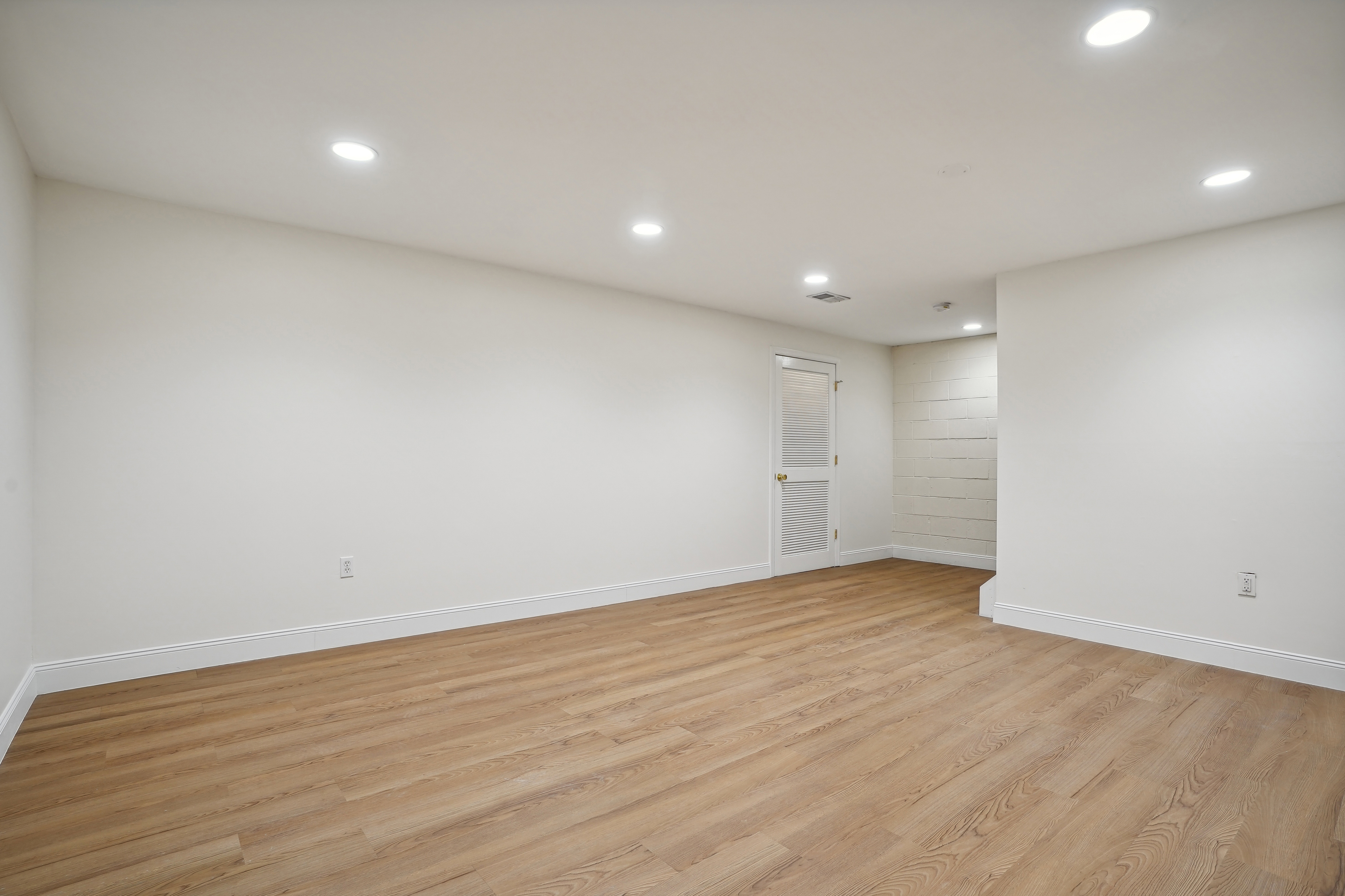 10 Caroline Foster Court 
