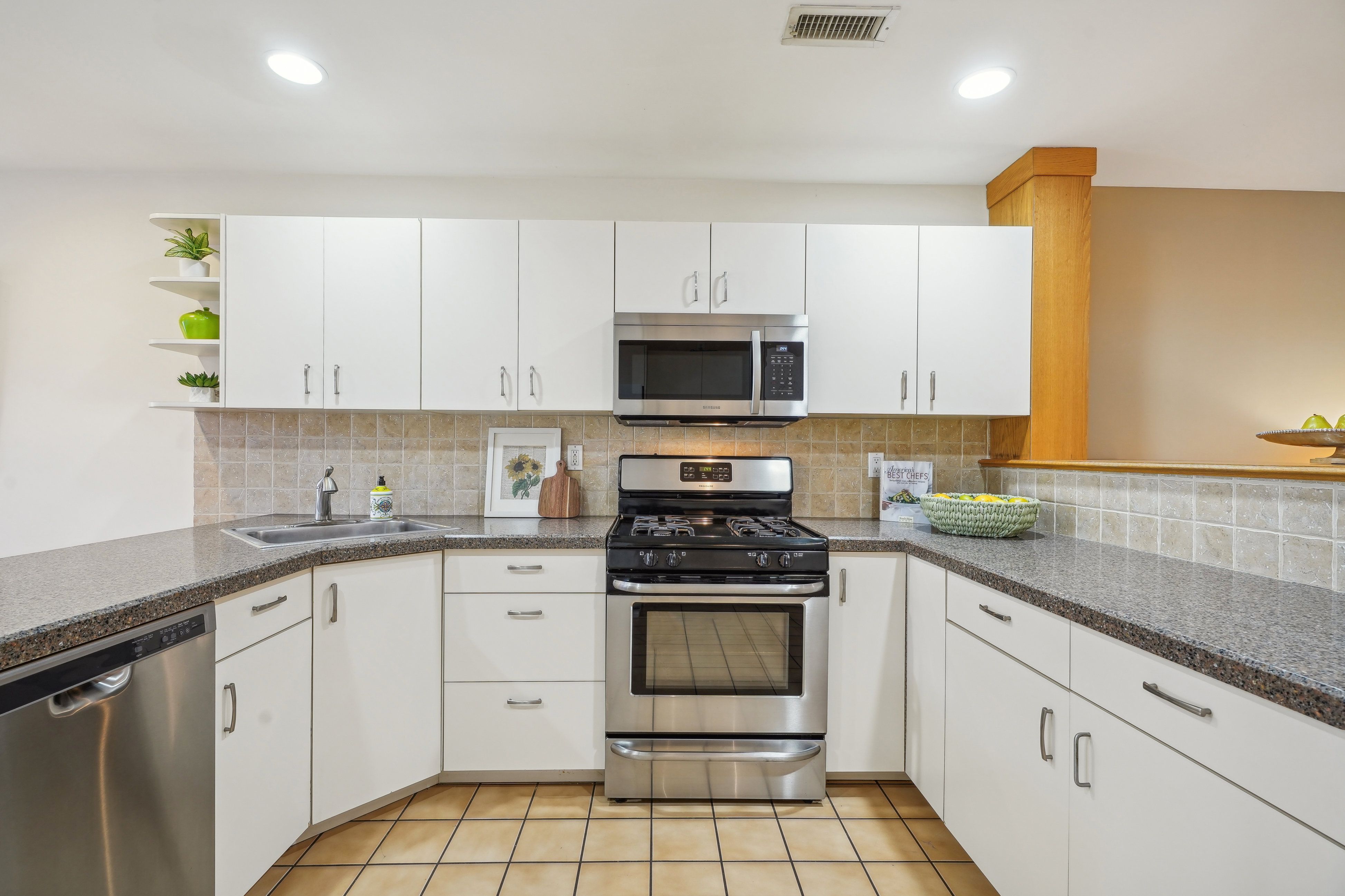 42 Woodcrest Drive 