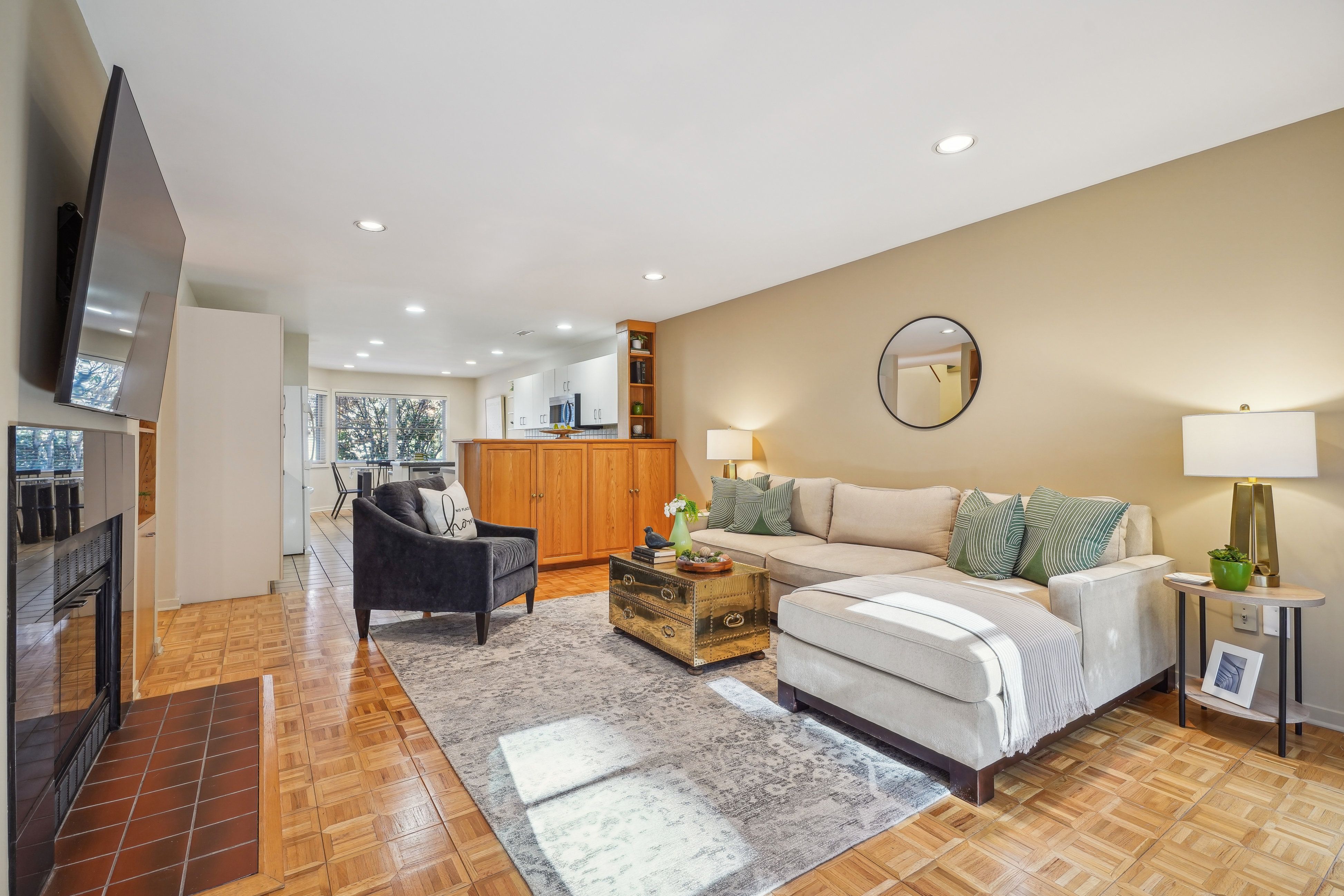 42 Woodcrest Drive 
