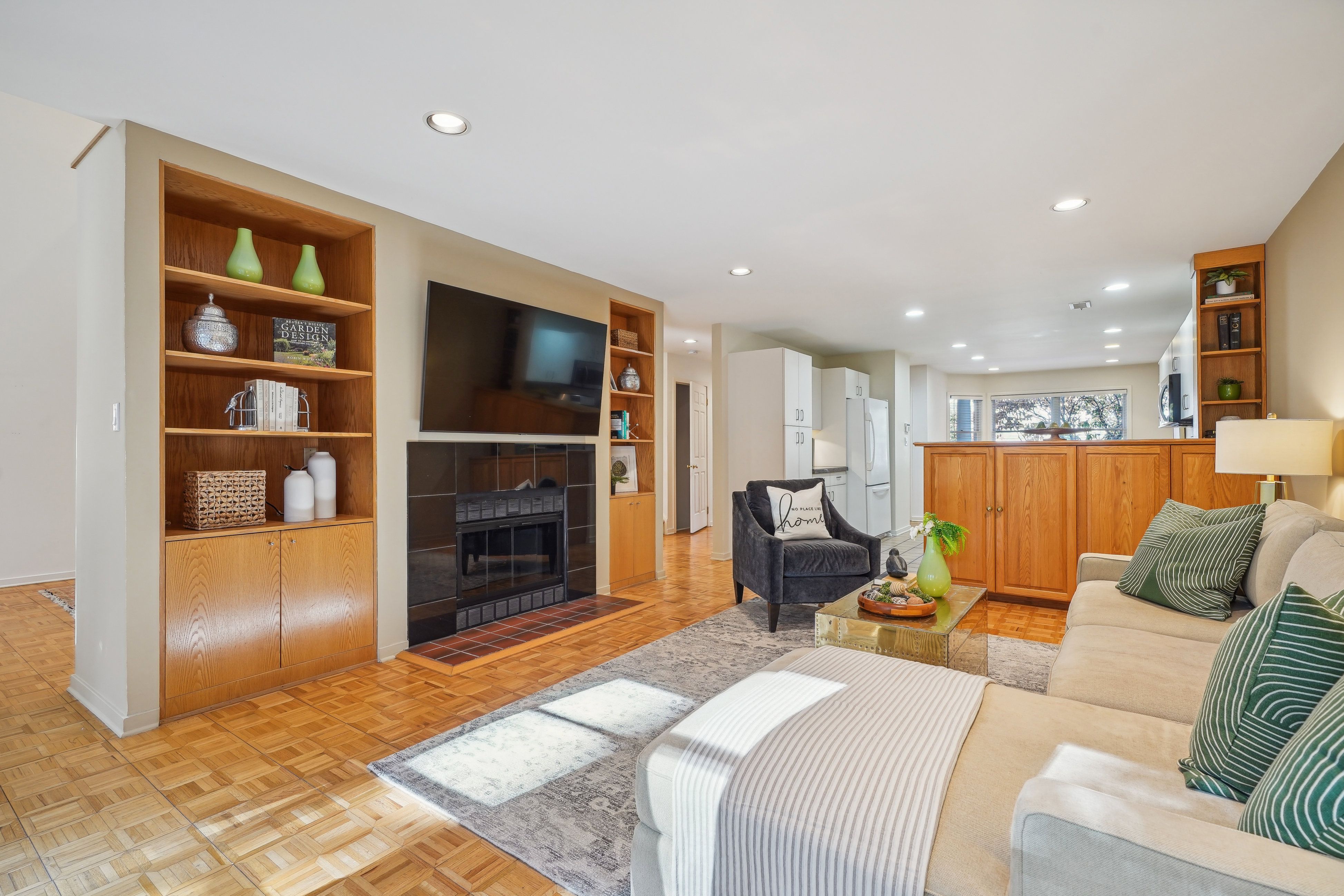 42 Woodcrest Drive 
