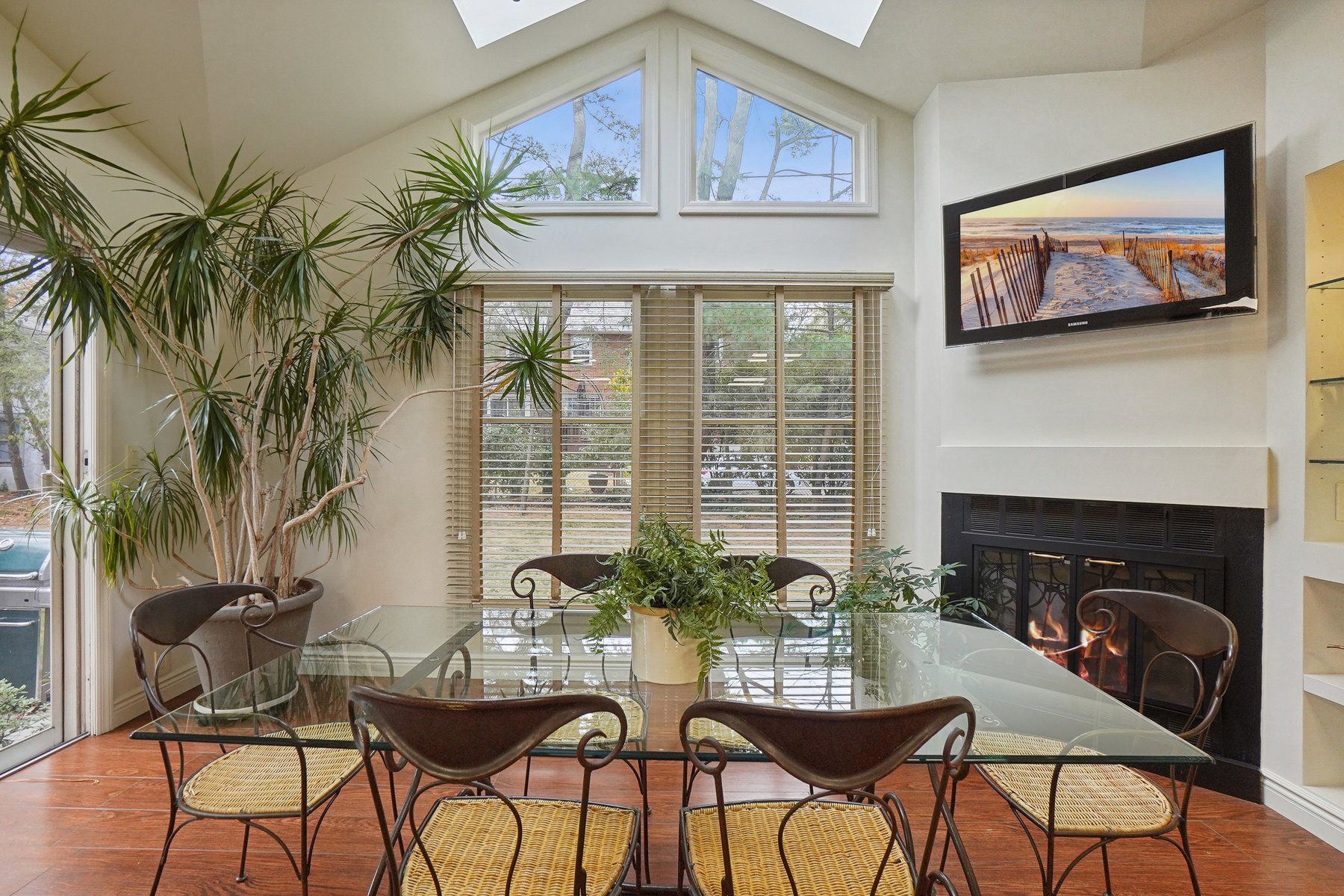 18 Greenview Way 