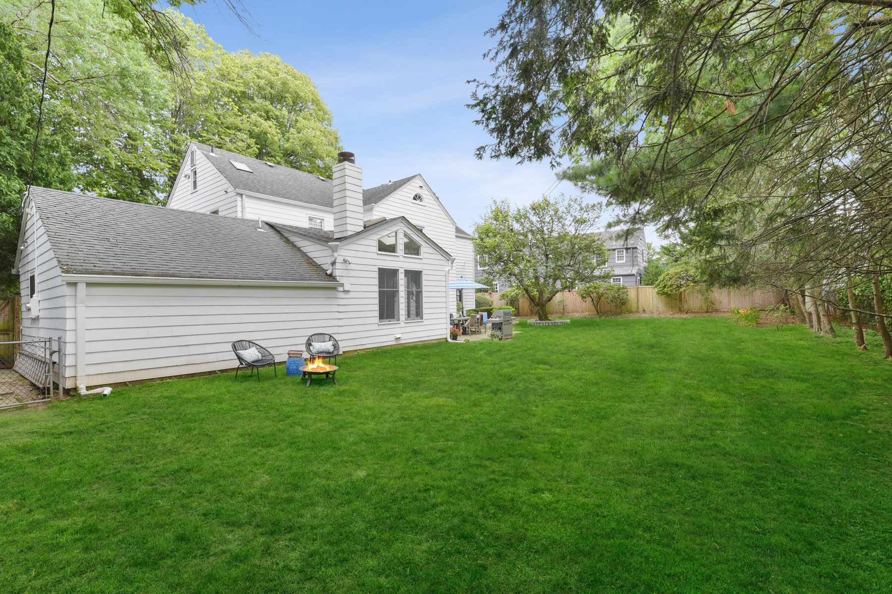 18 Greenview Way 