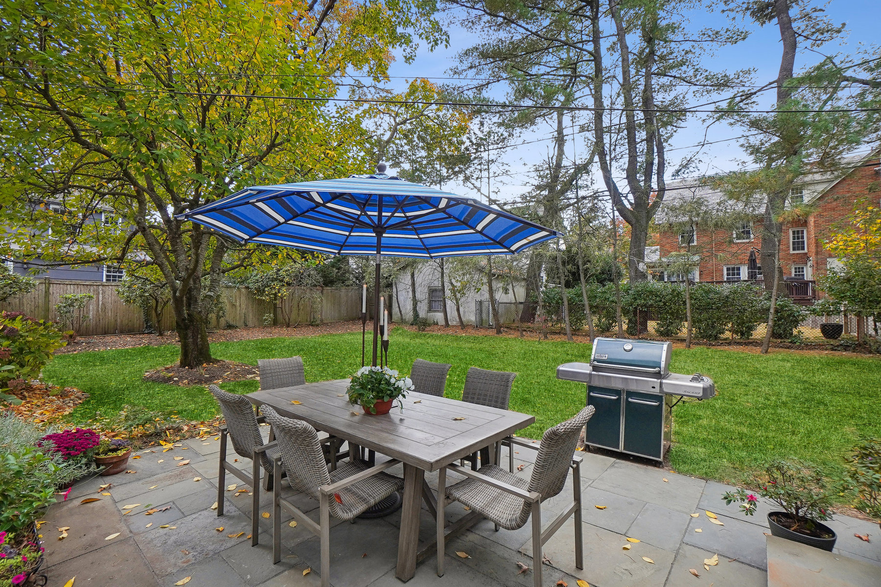 18 Greenview Way 
