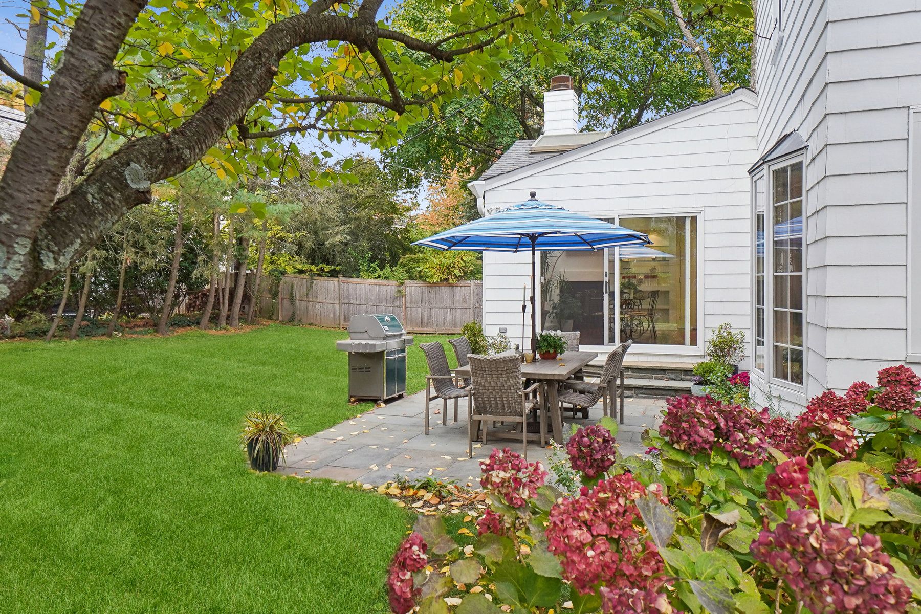 18 Greenview Way 