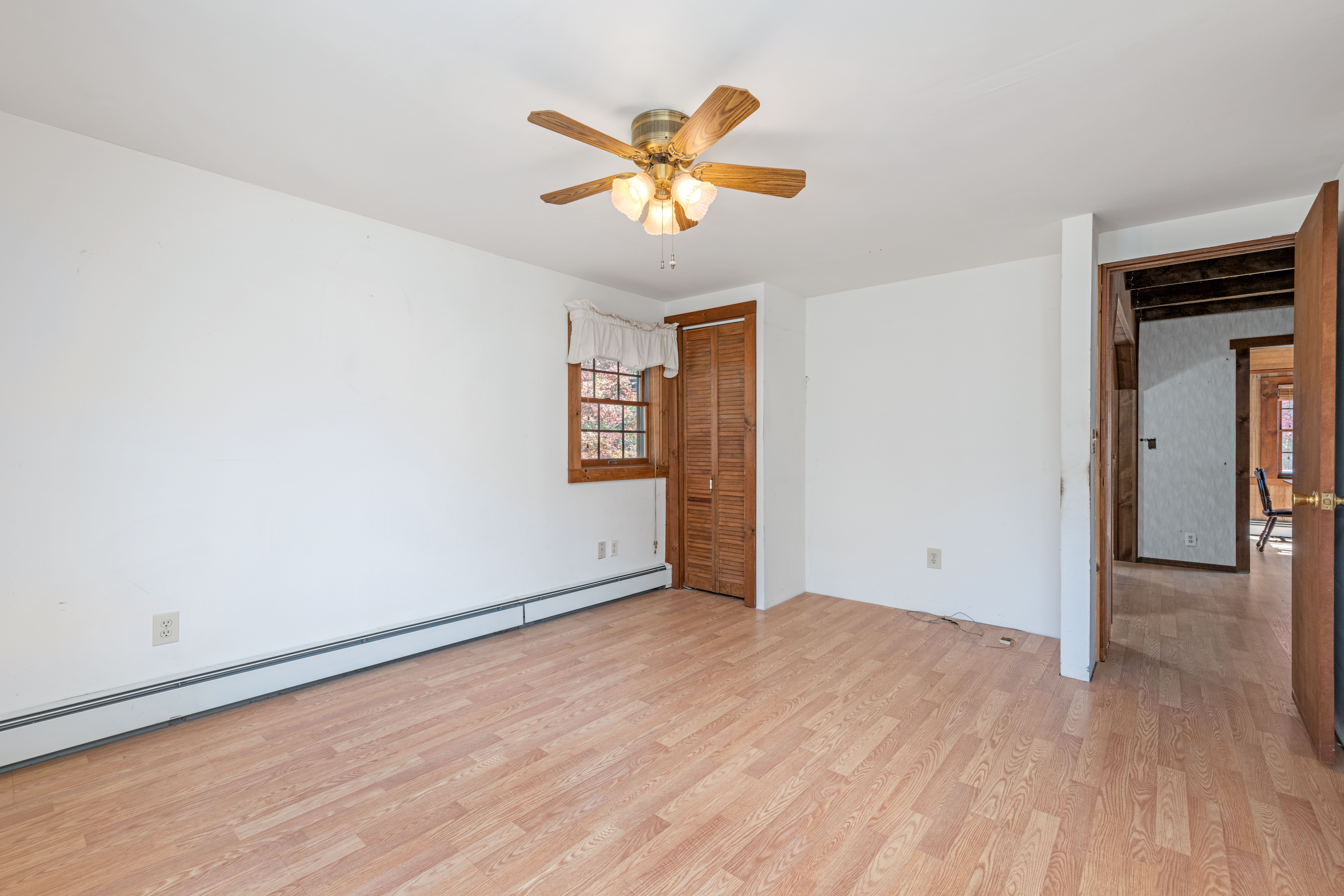 4 Lakeview Drive 