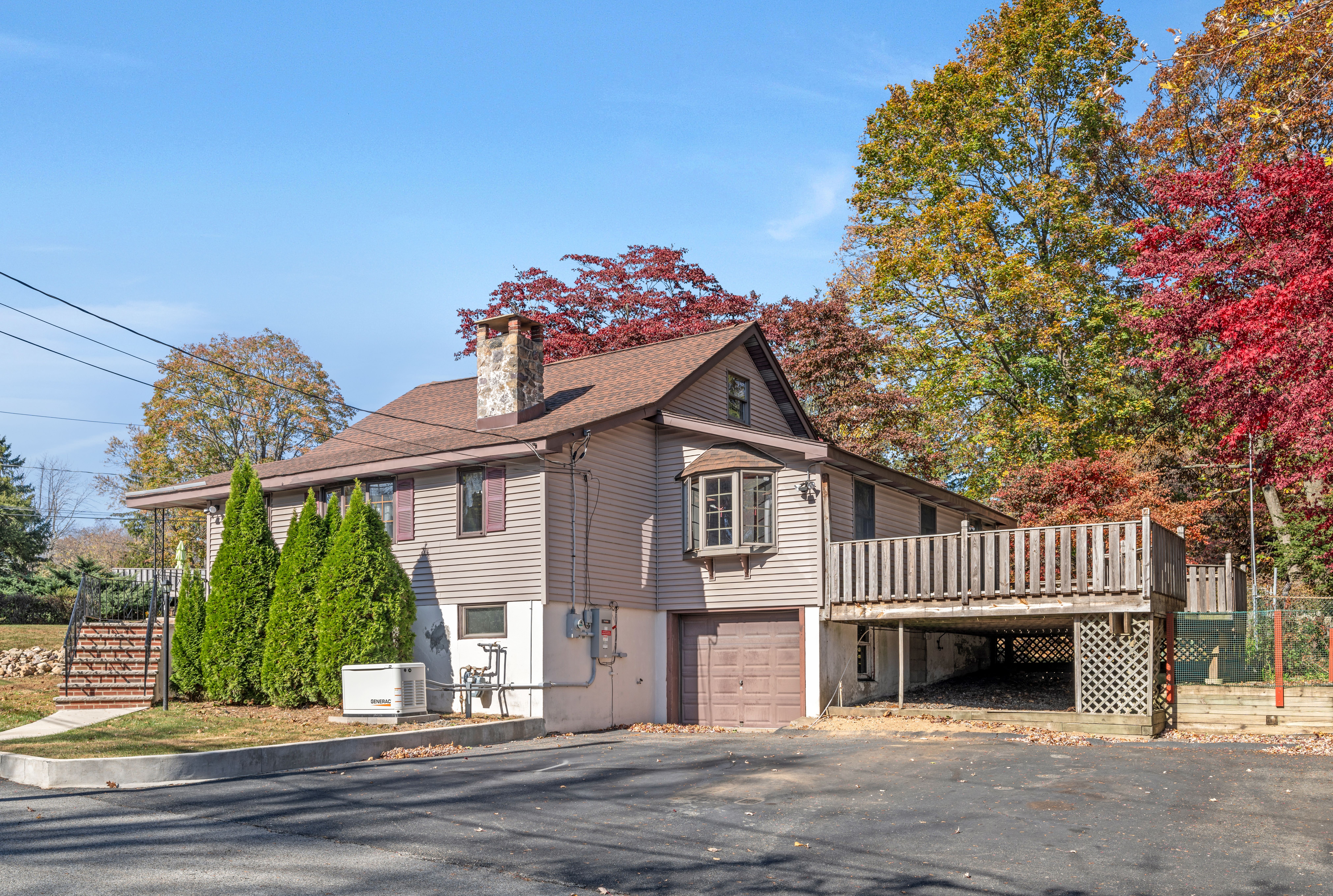 4 Lakeview Drive 