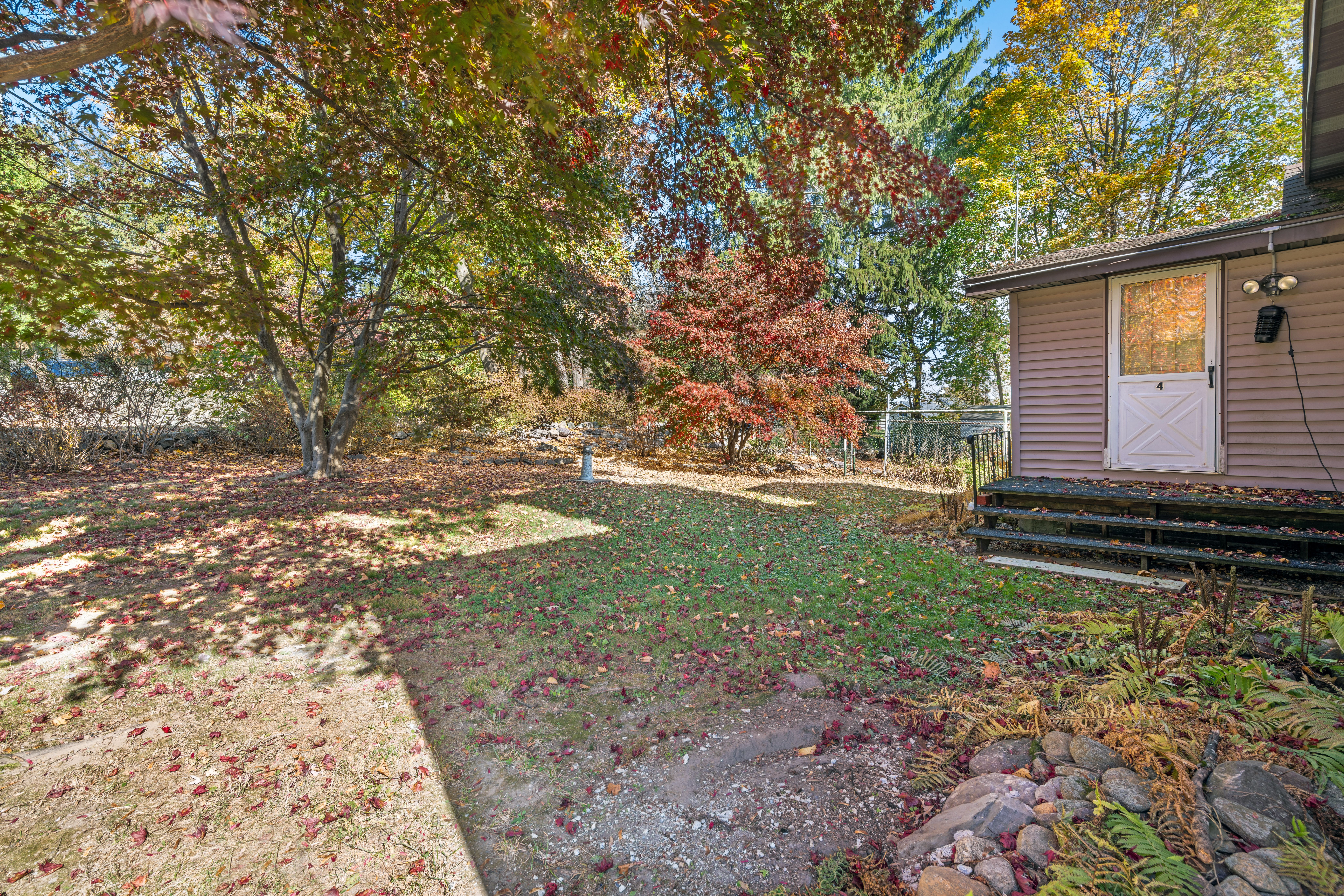 4 Lakeview Drive 