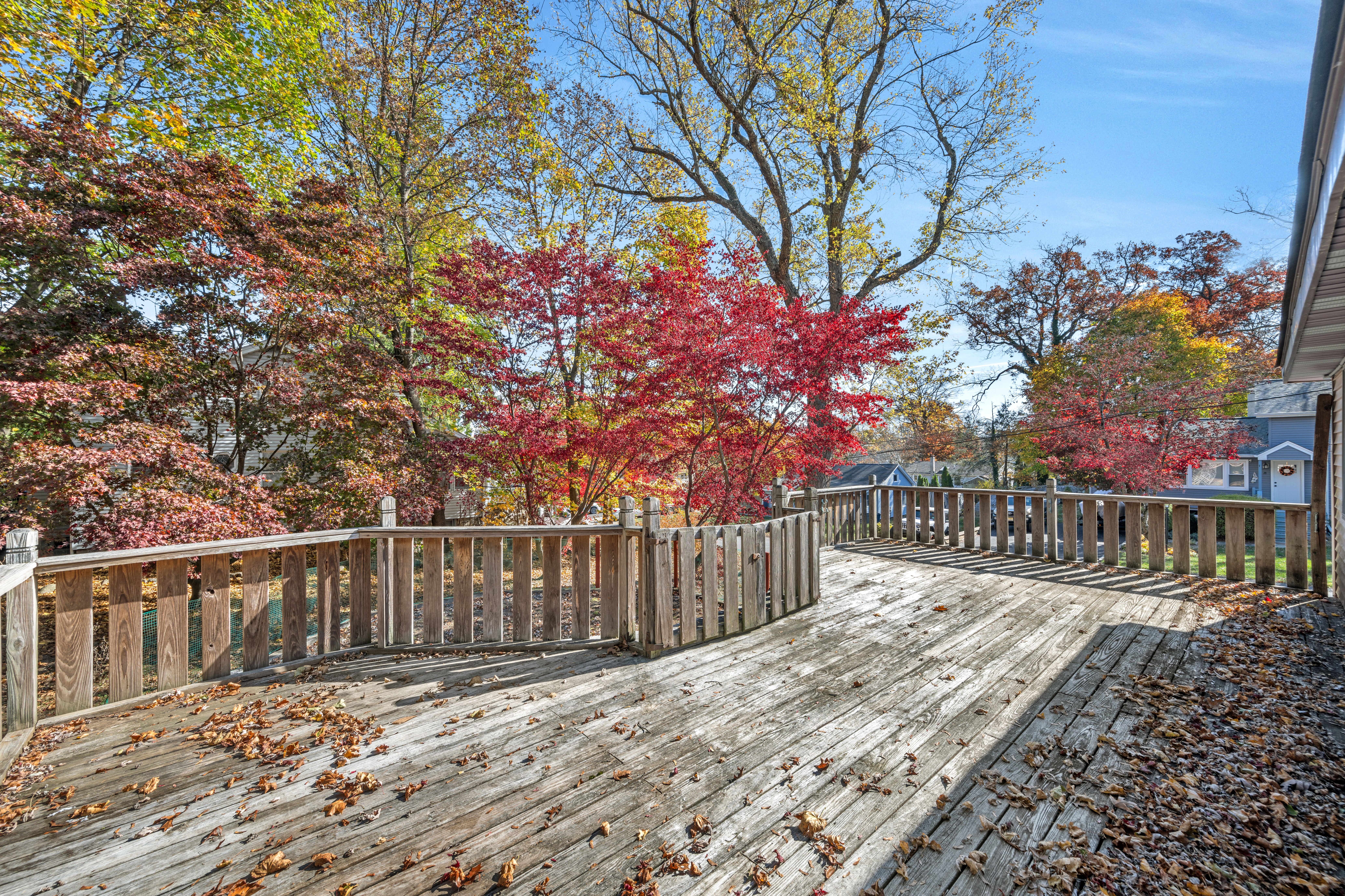 4 Lakeview Drive 