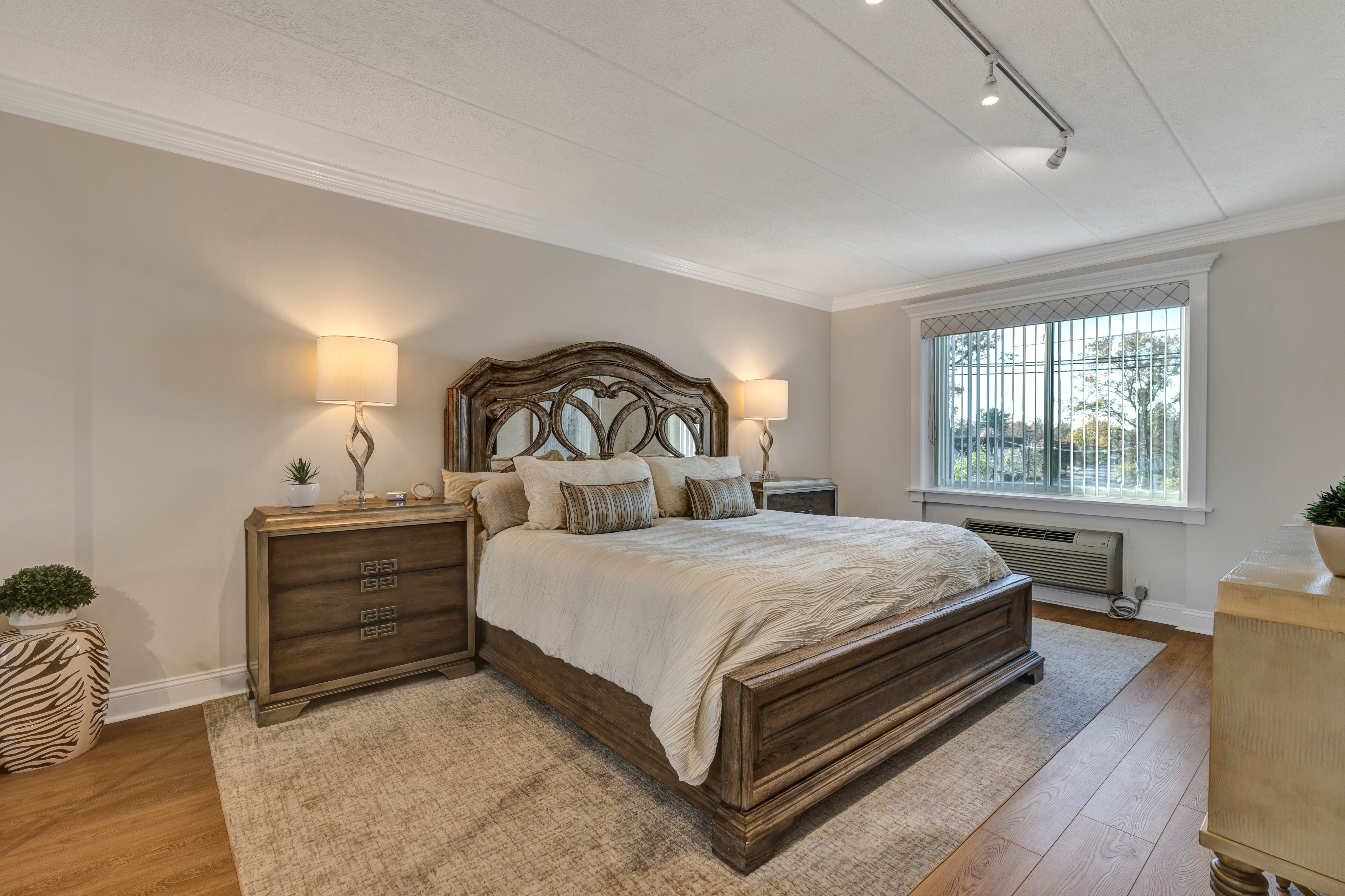 190 Morris Avenue, Unit 4F 
