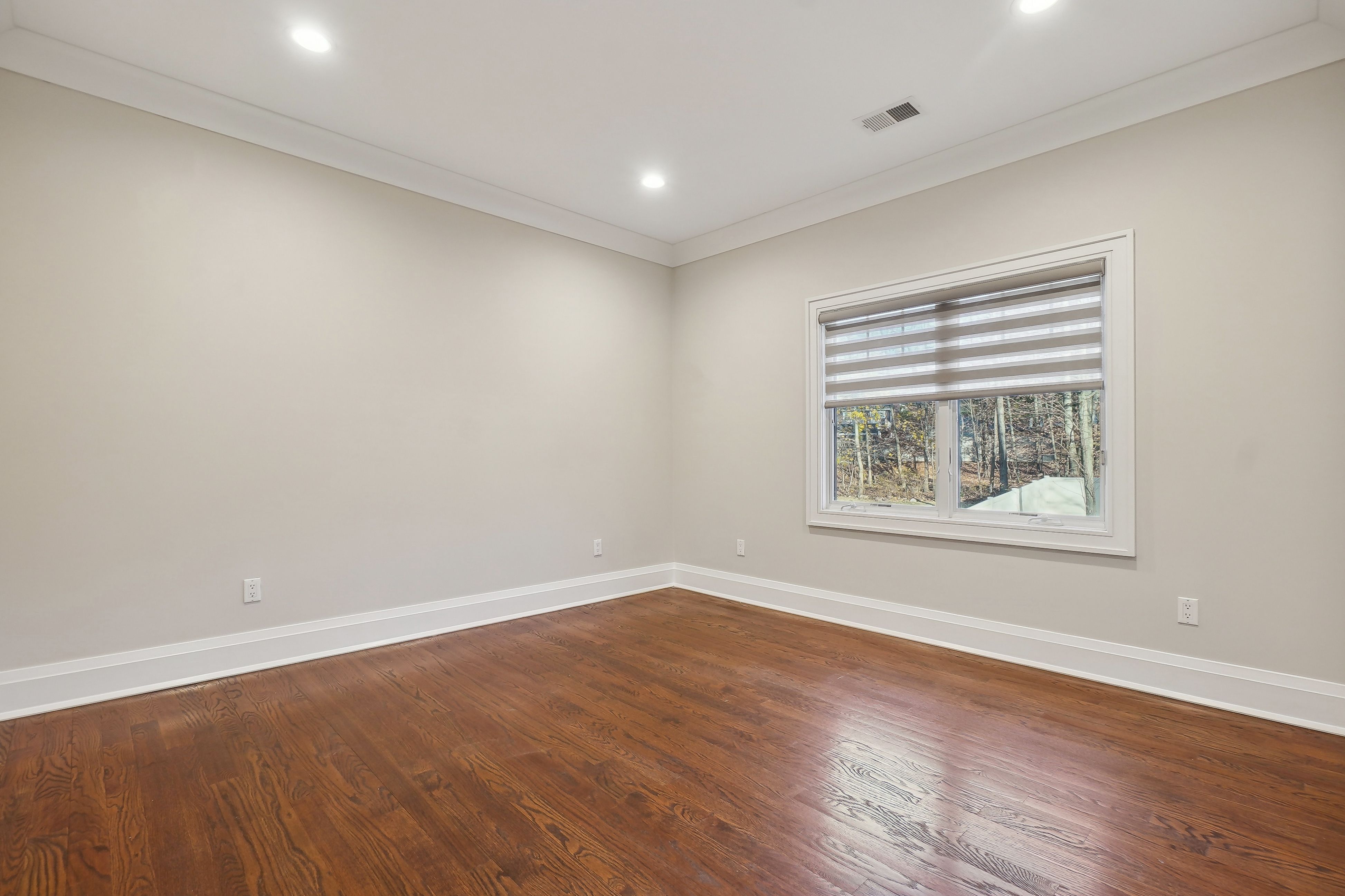 10 Sycamore Avenue 