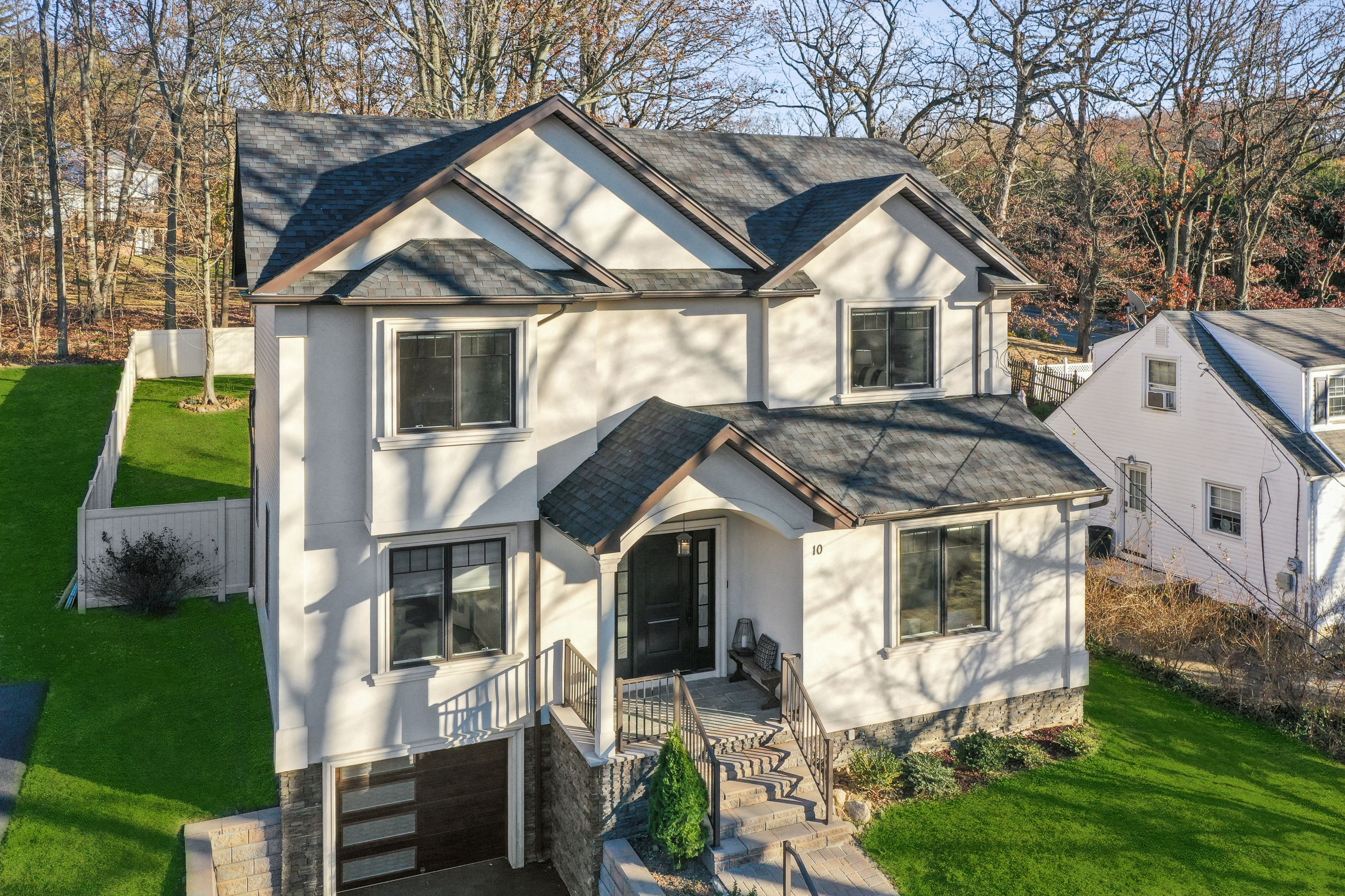10 Sycamore Avenue 
