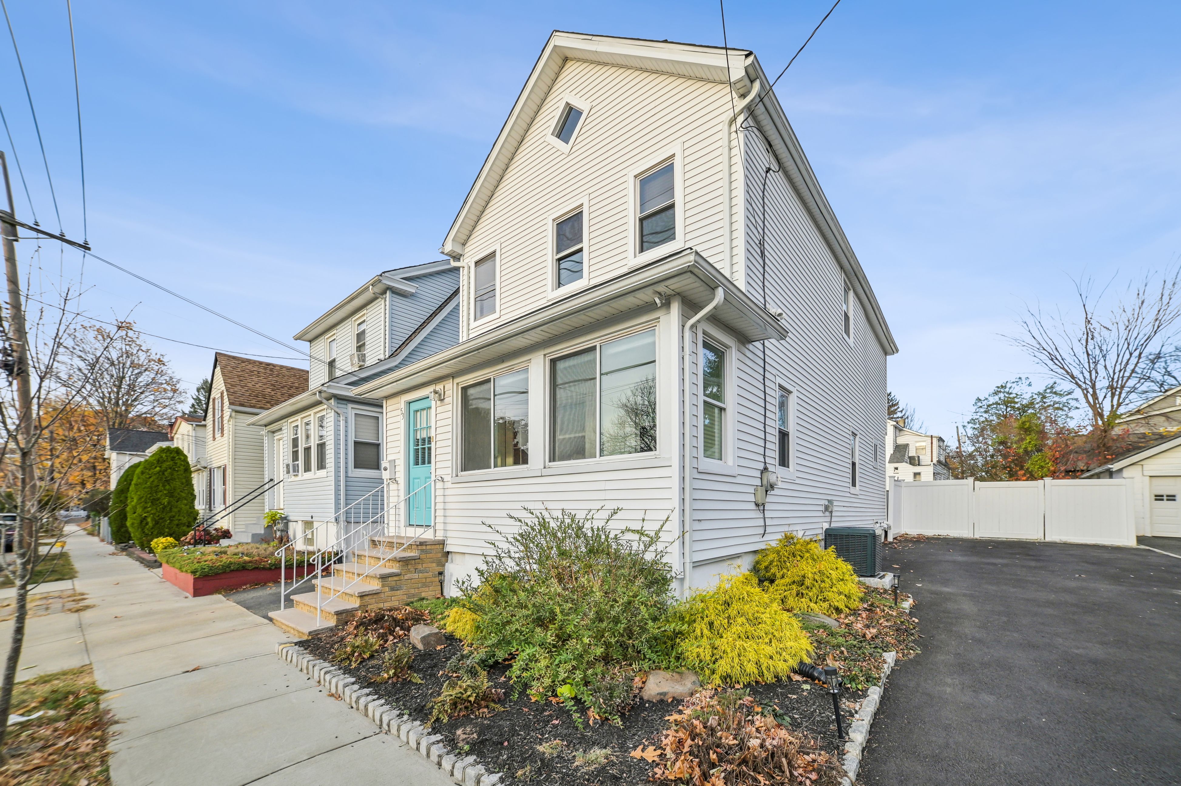 53 Elm Street 