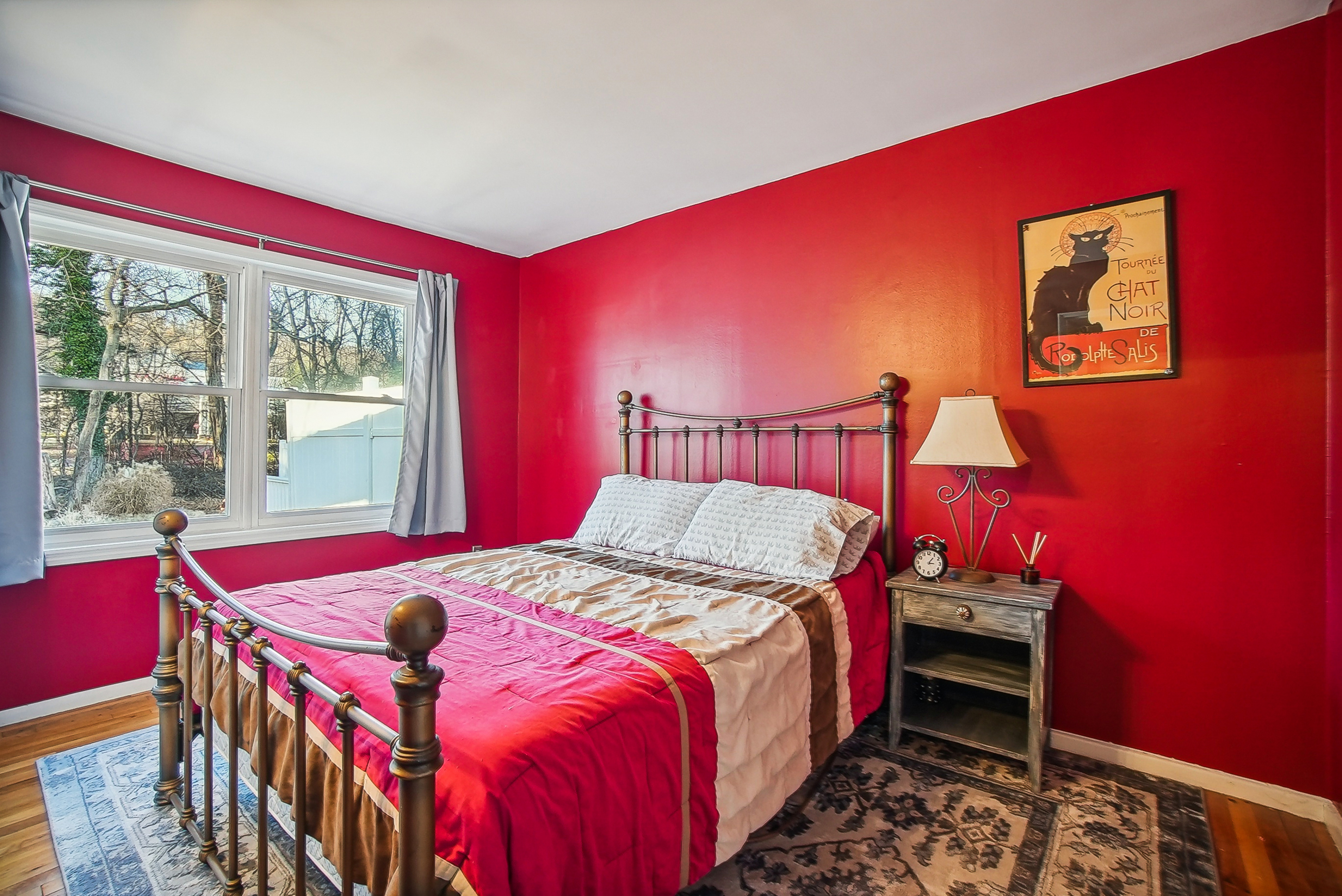 425 Richard Way 
