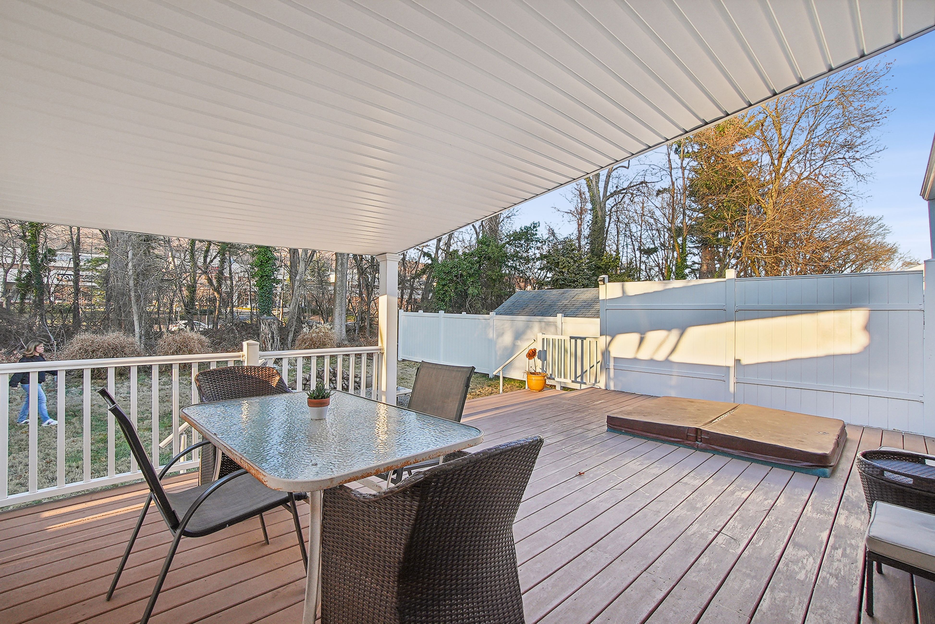 425 Richard Way 
