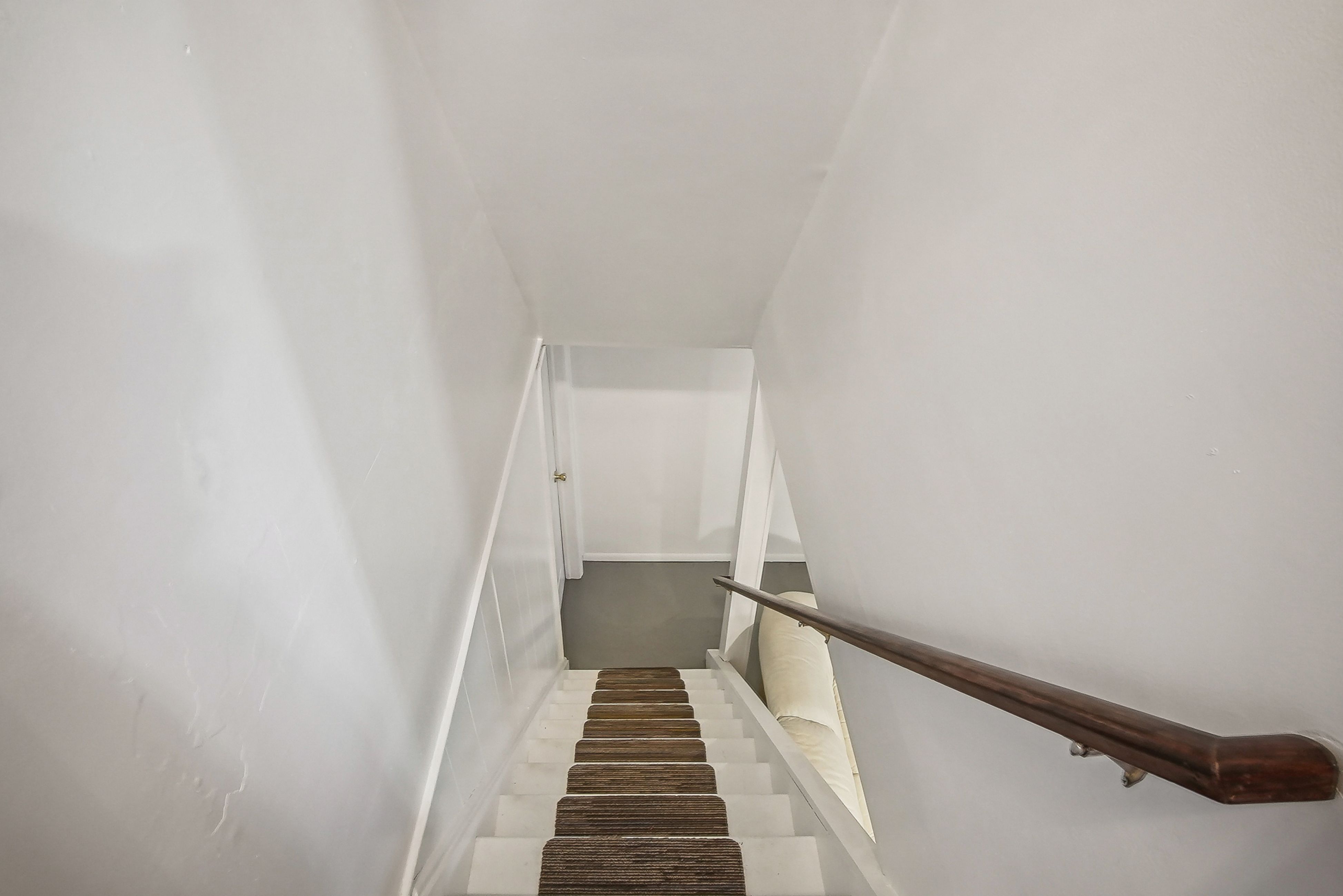425 Richard Way 