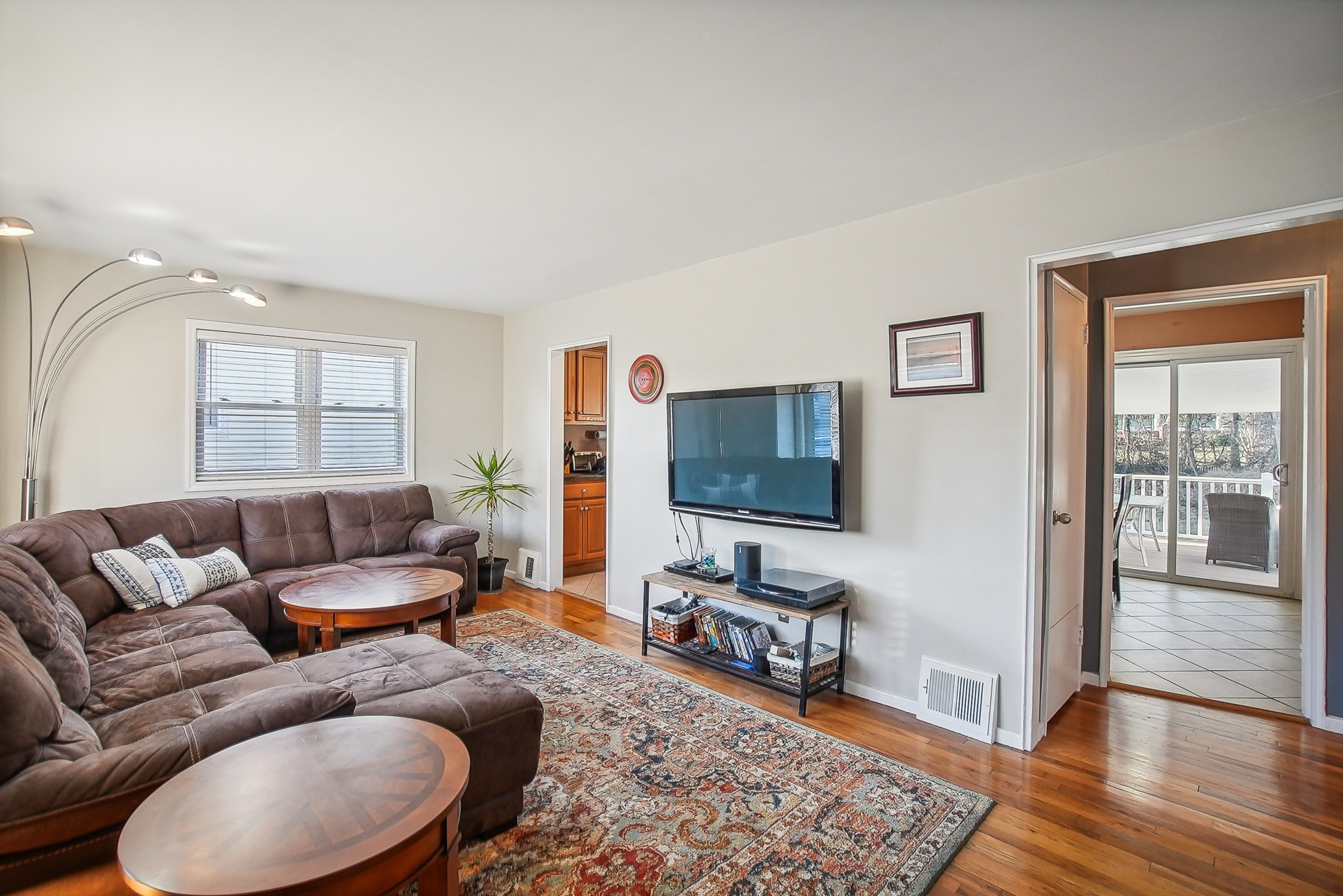 425 Richard Way 